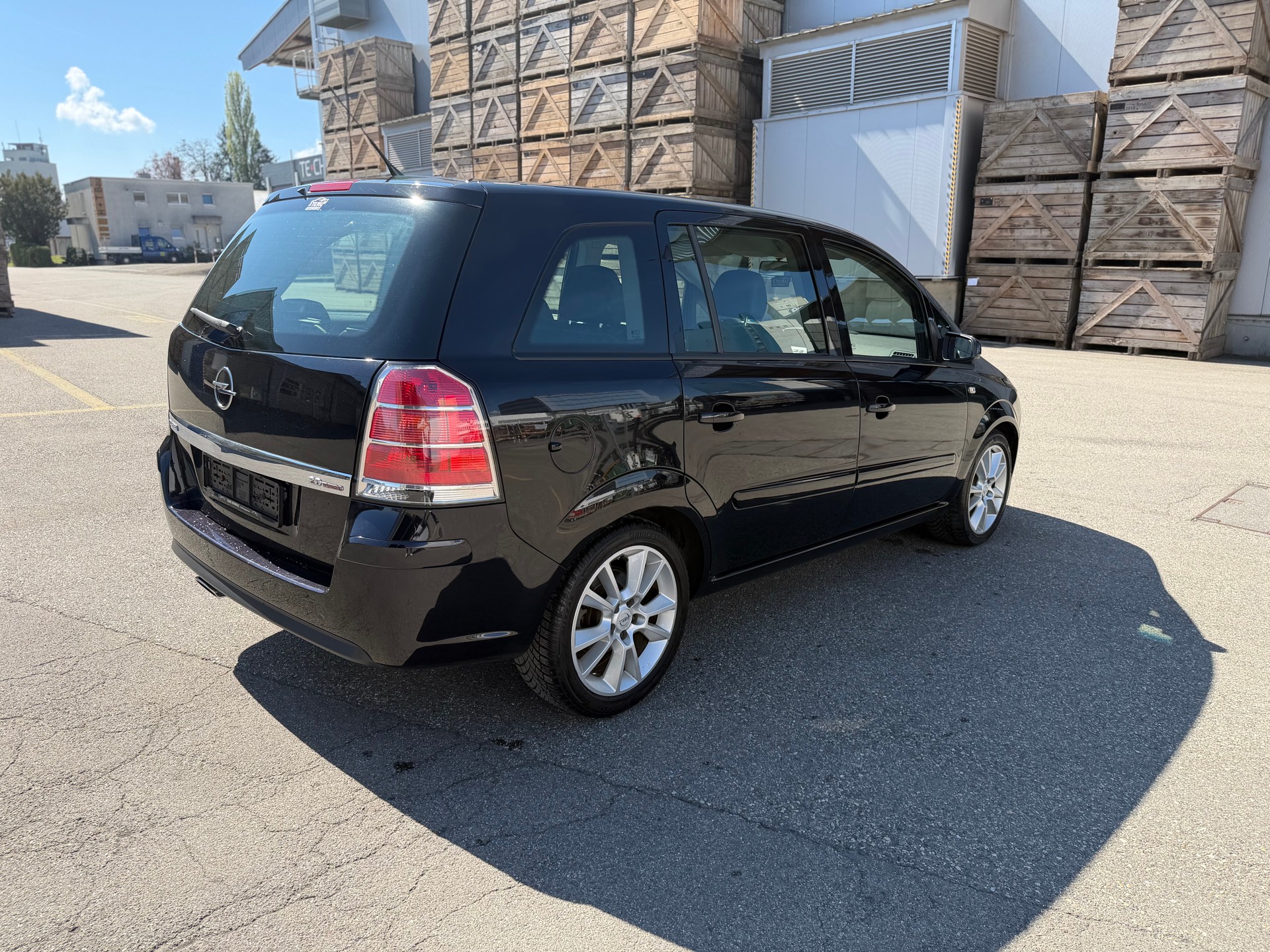 OPEL Zafira 2.0i 16V T Sport-showroom-element-2