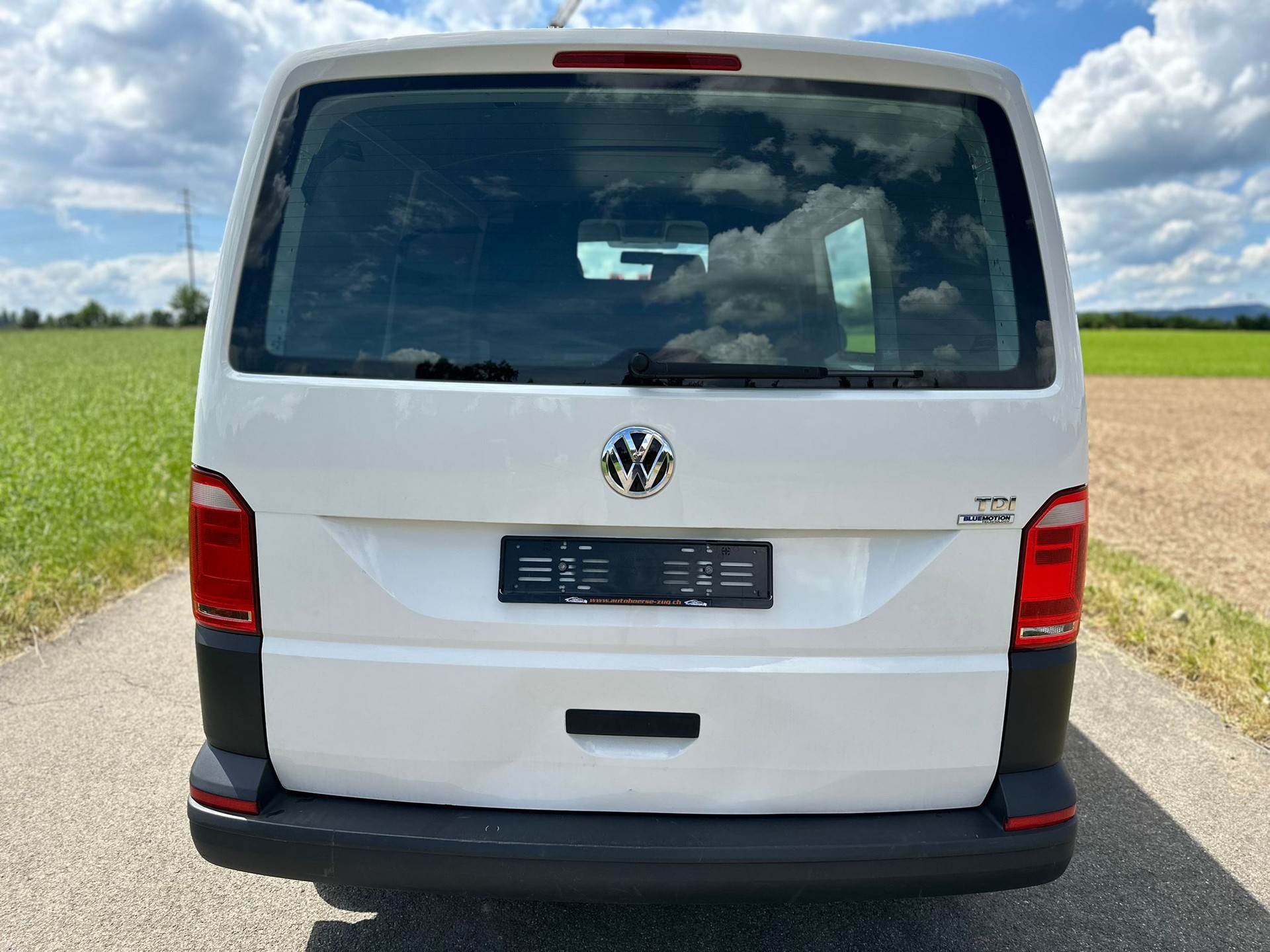 VW T6 2.0 TDI Entry-image-6