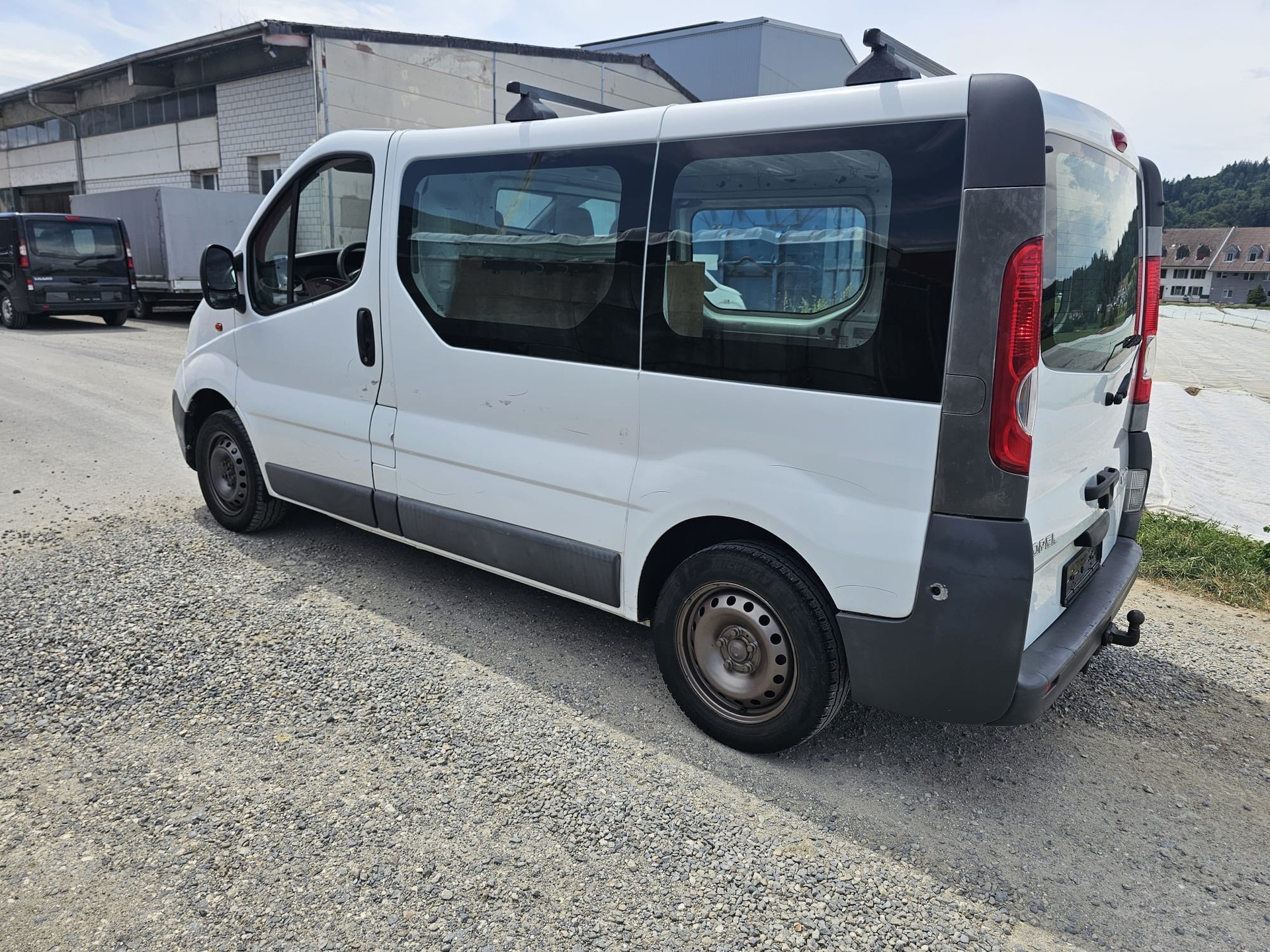 OPEL Vivaro 2.0 CDTI 2.7t L1H1-image-4