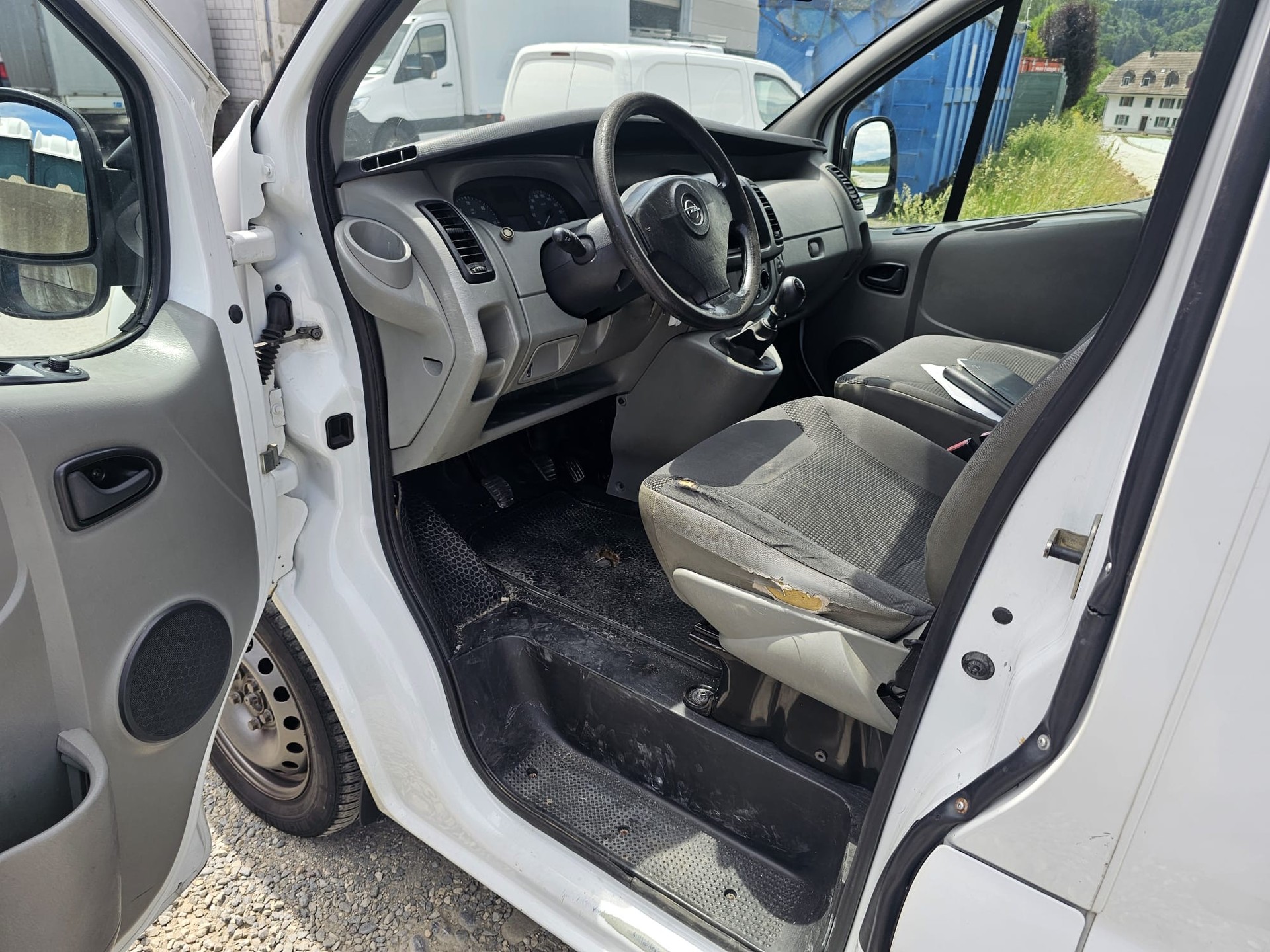 OPEL Vivaro 2.0 CDTI 2.7t L1H1-image-9