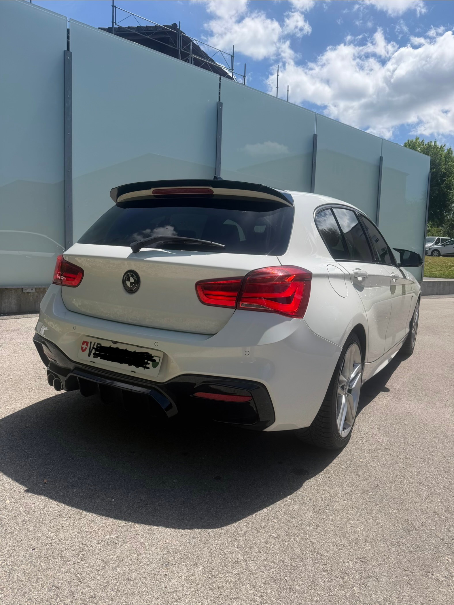 BMW 120d xDrive SAG-image-3