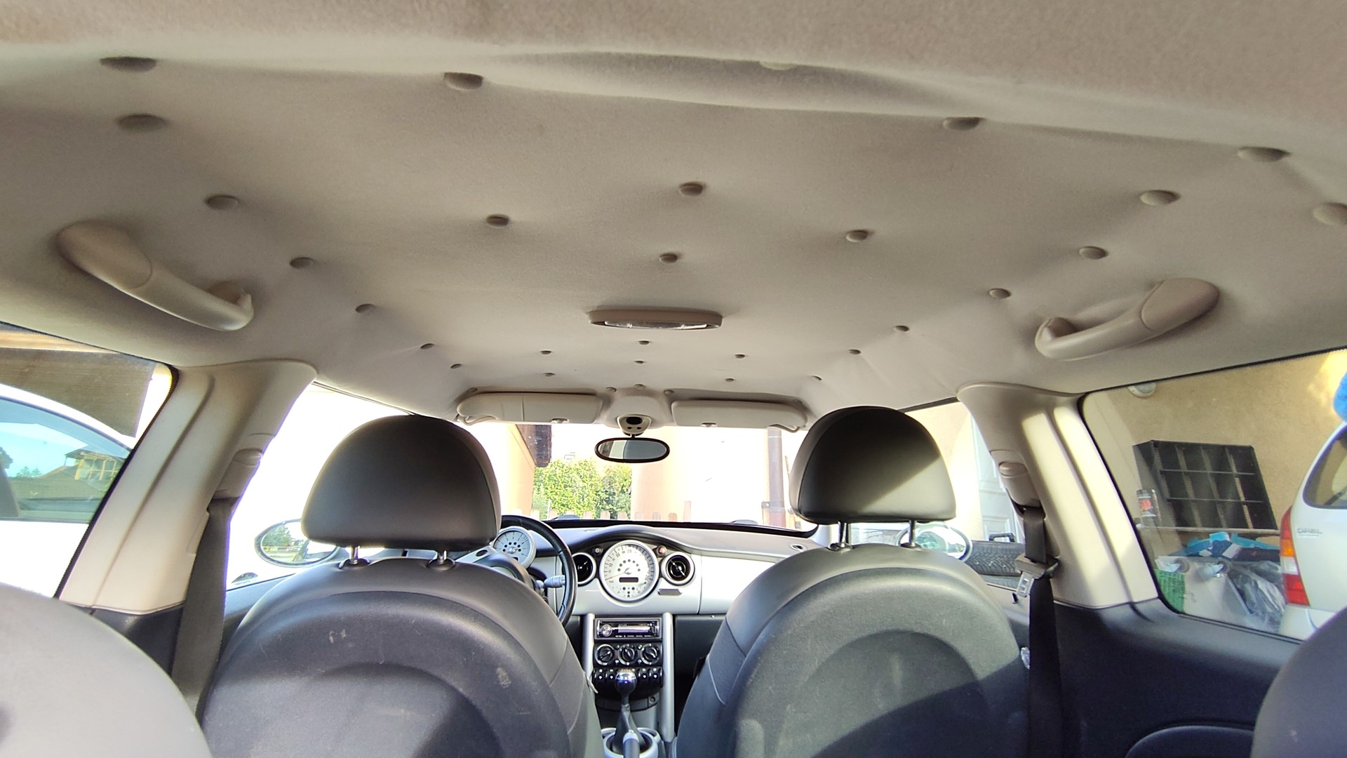 MINI 1.6i Cooper S-image-8