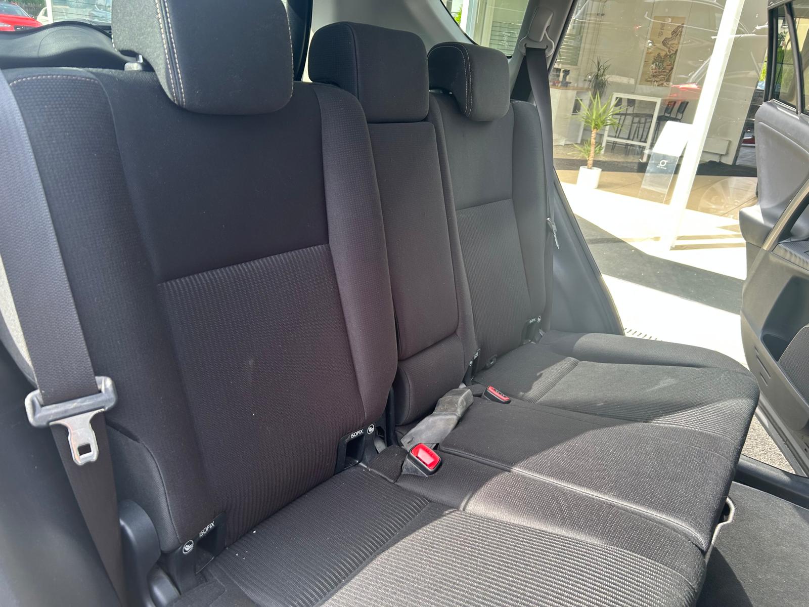 TOYOTA RAV-4 2.0 16V-image-12