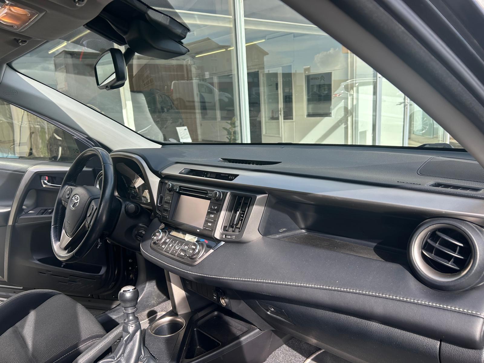 TOYOTA RAV-4 2.0 16V-image-8