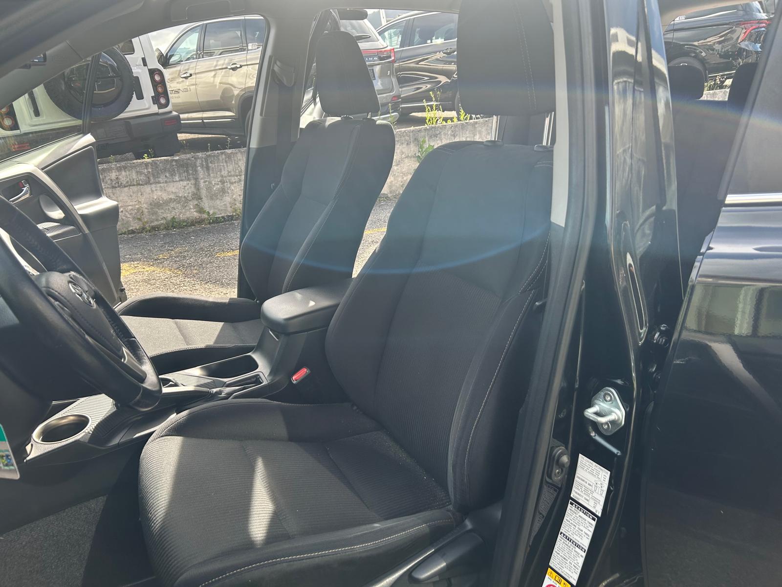TOYOTA RAV-4 2.0 16V-image-9