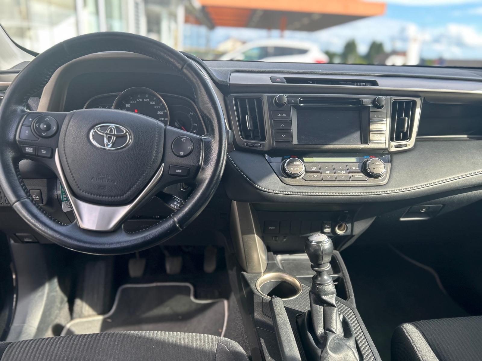 TOYOTA RAV-4 2.0 16V-image-7