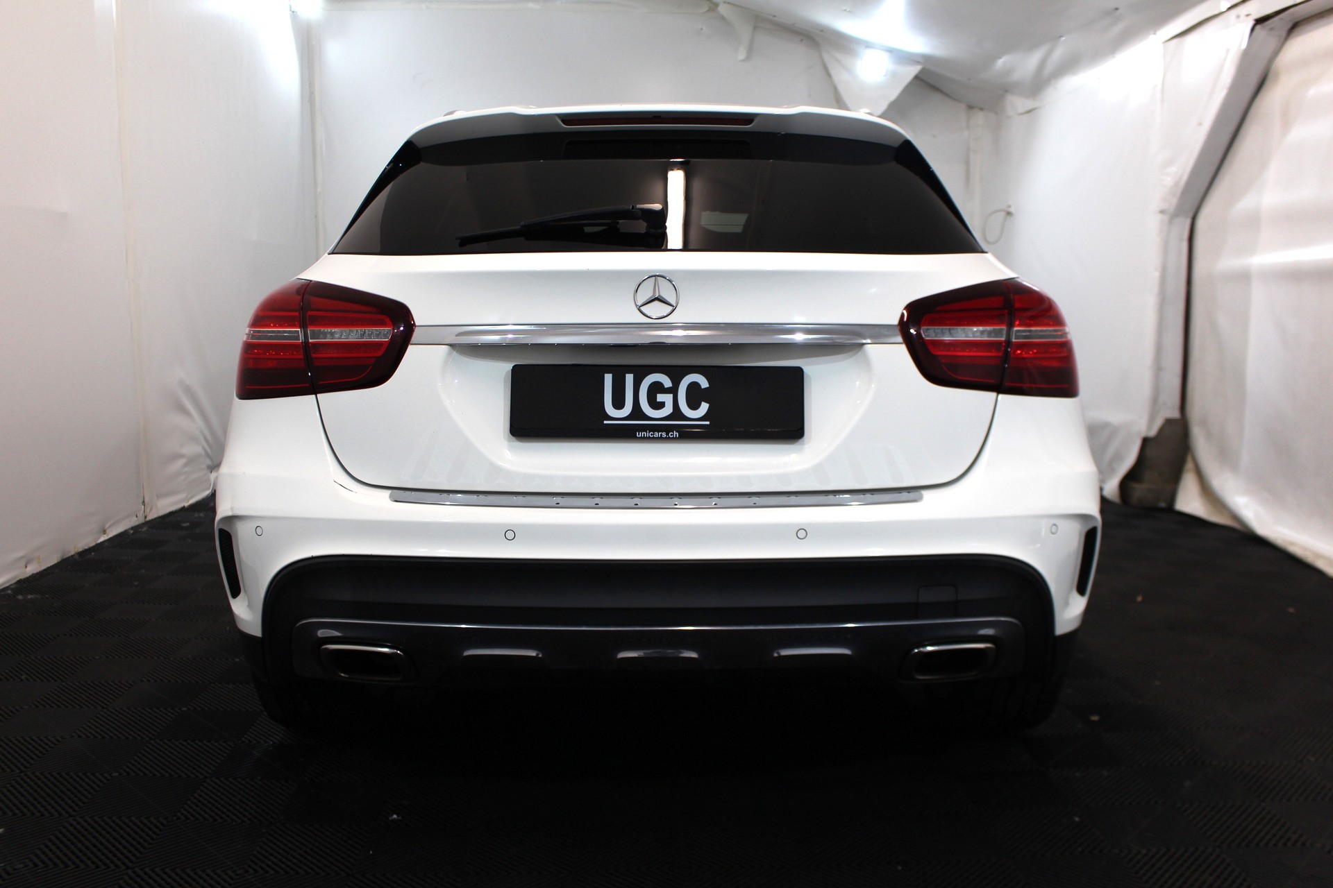 MERCEDES-BENZ GLA 200 Night Star-image-4