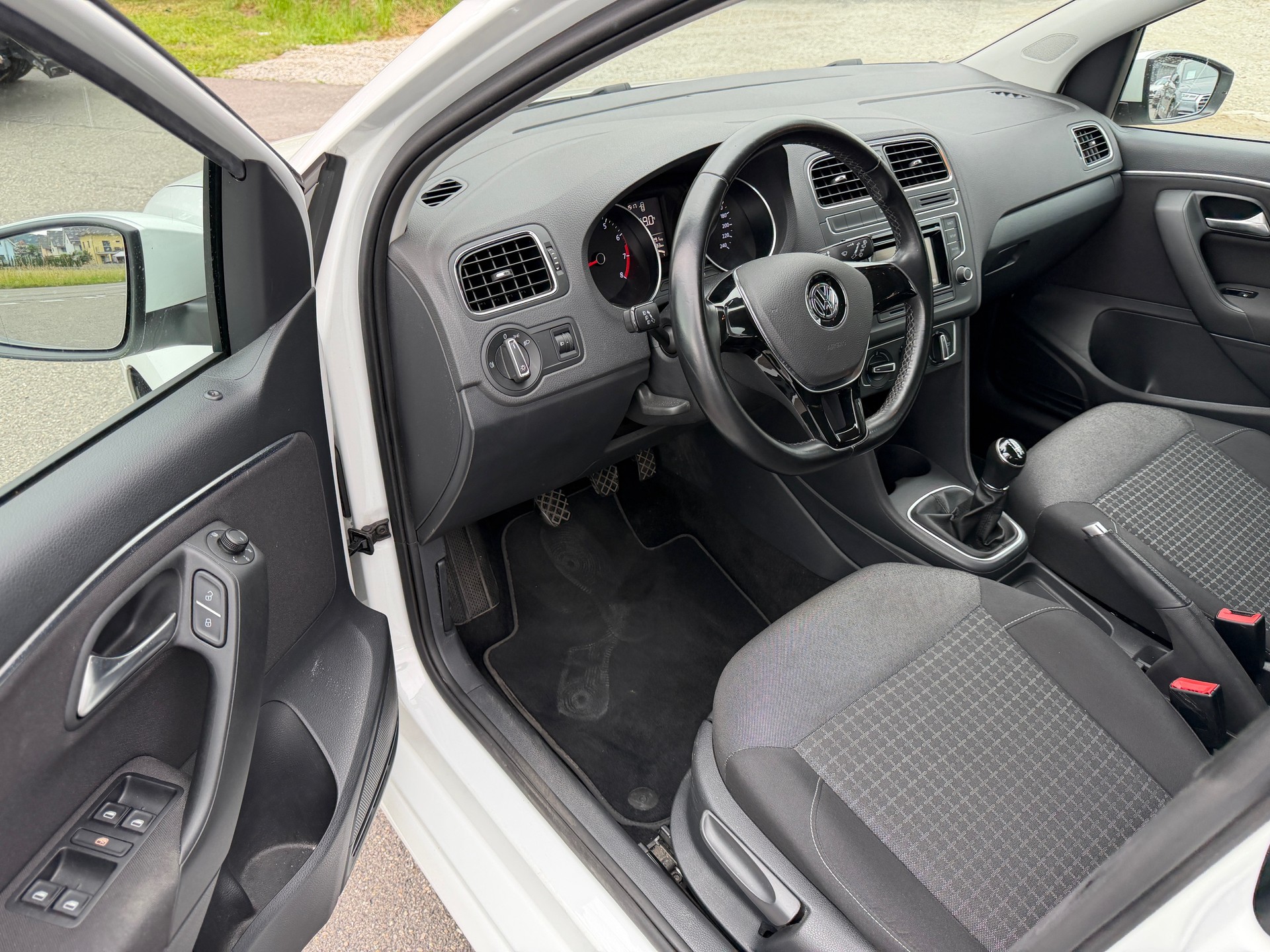 VW Polo 1.0 BMT Comfortline-image-10