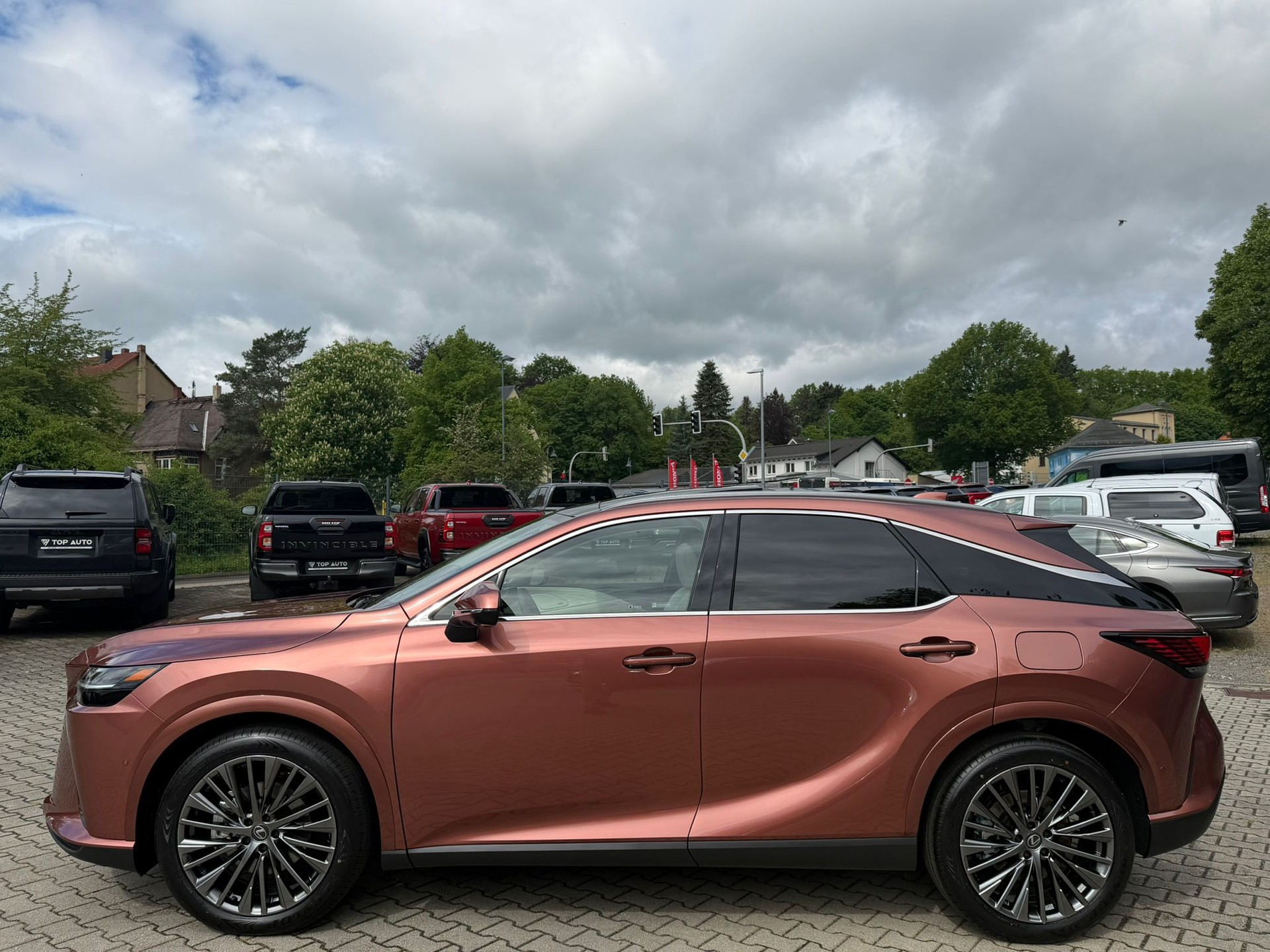 LEXUS 450 h+E-Four Luxury 360 Kam AWD-image-0