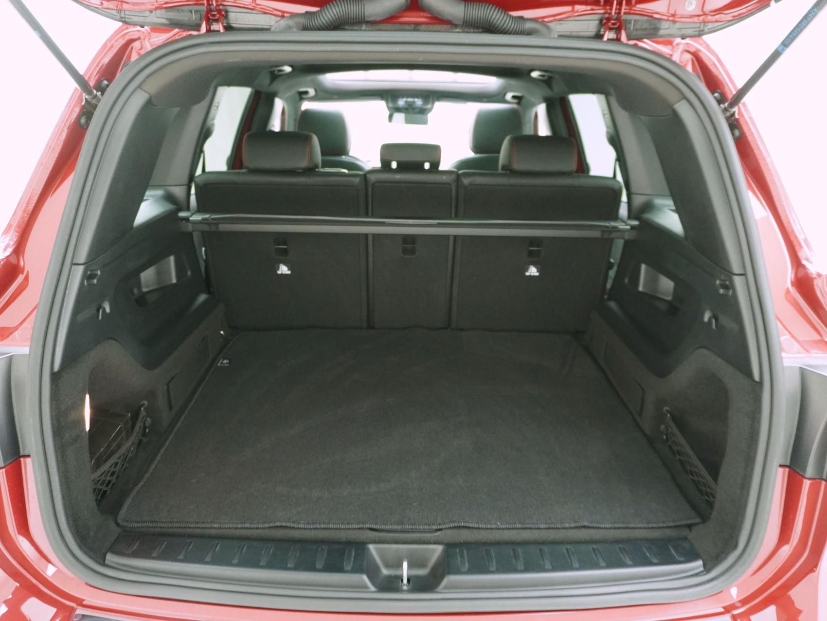 MERCEDES-BENZ GLB-Klasse GLB 250 AMG Line 4matic-image-13