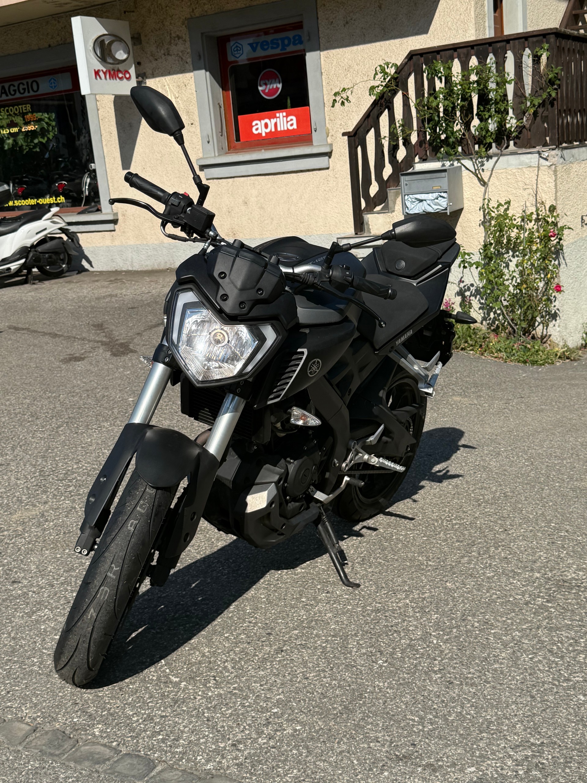 YAMAHA MT-125 ABS