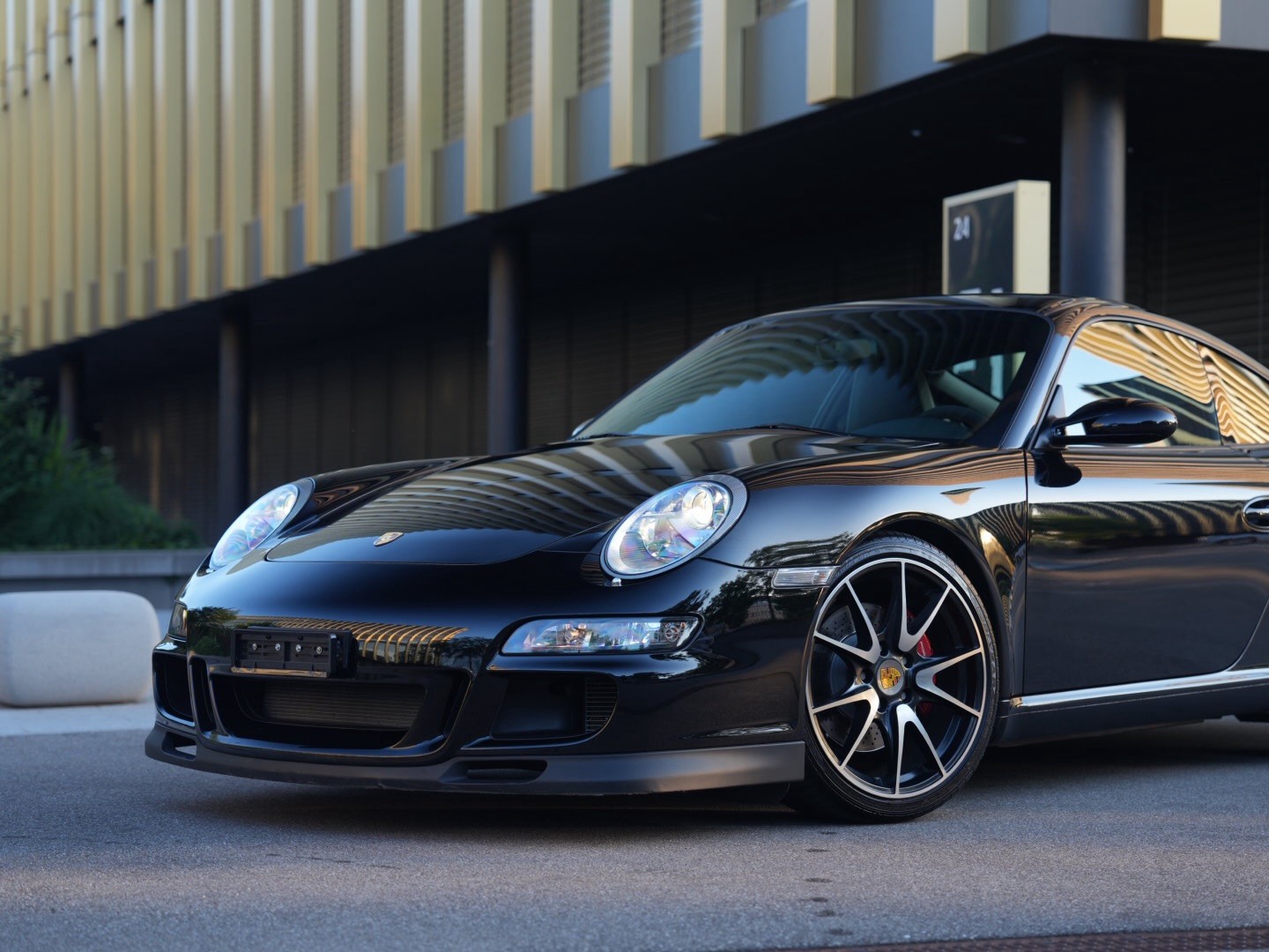 PORSCHE 3.8 Carrera S-image-1