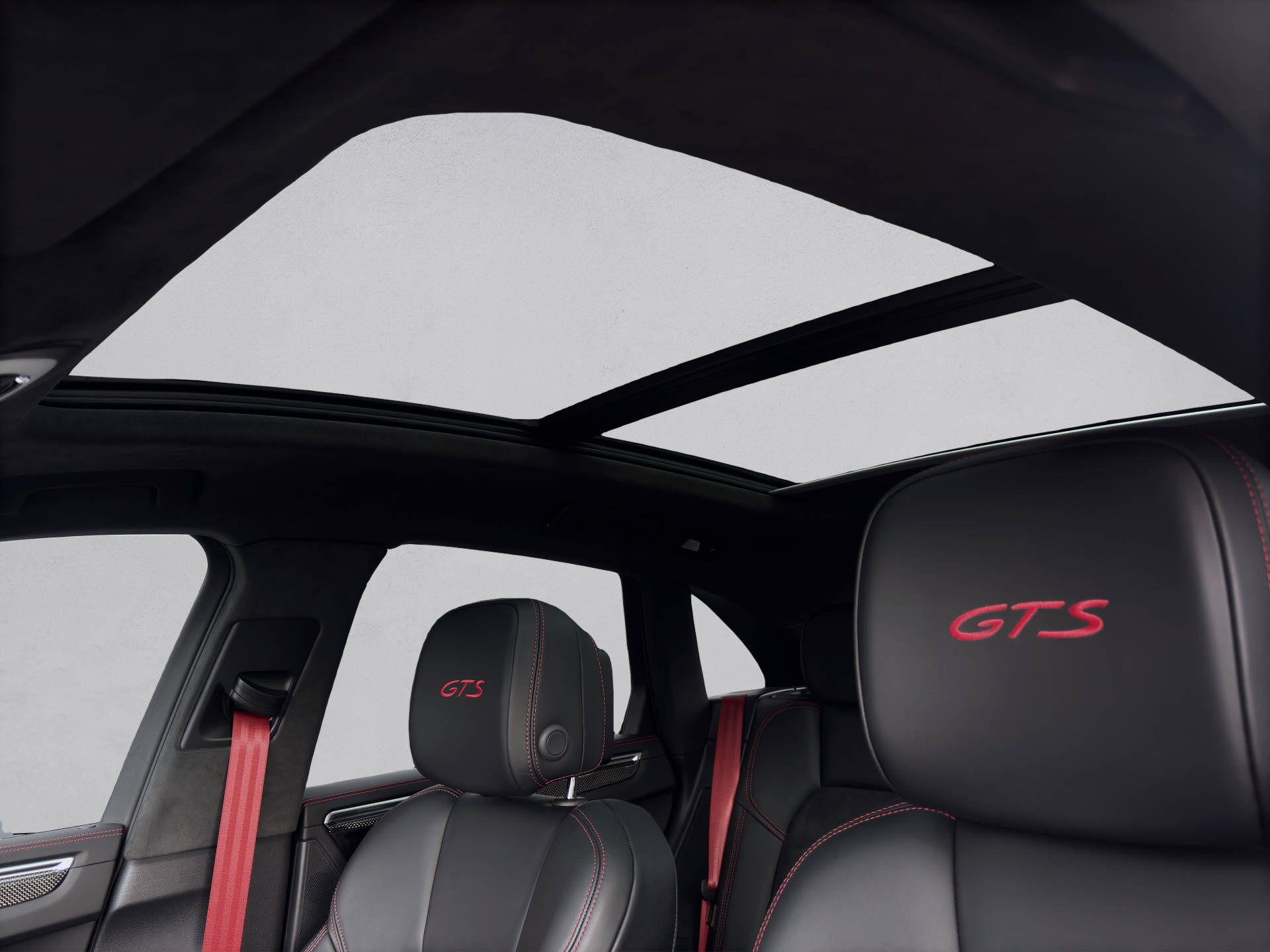 PORSCHE Macan GTS-image-14