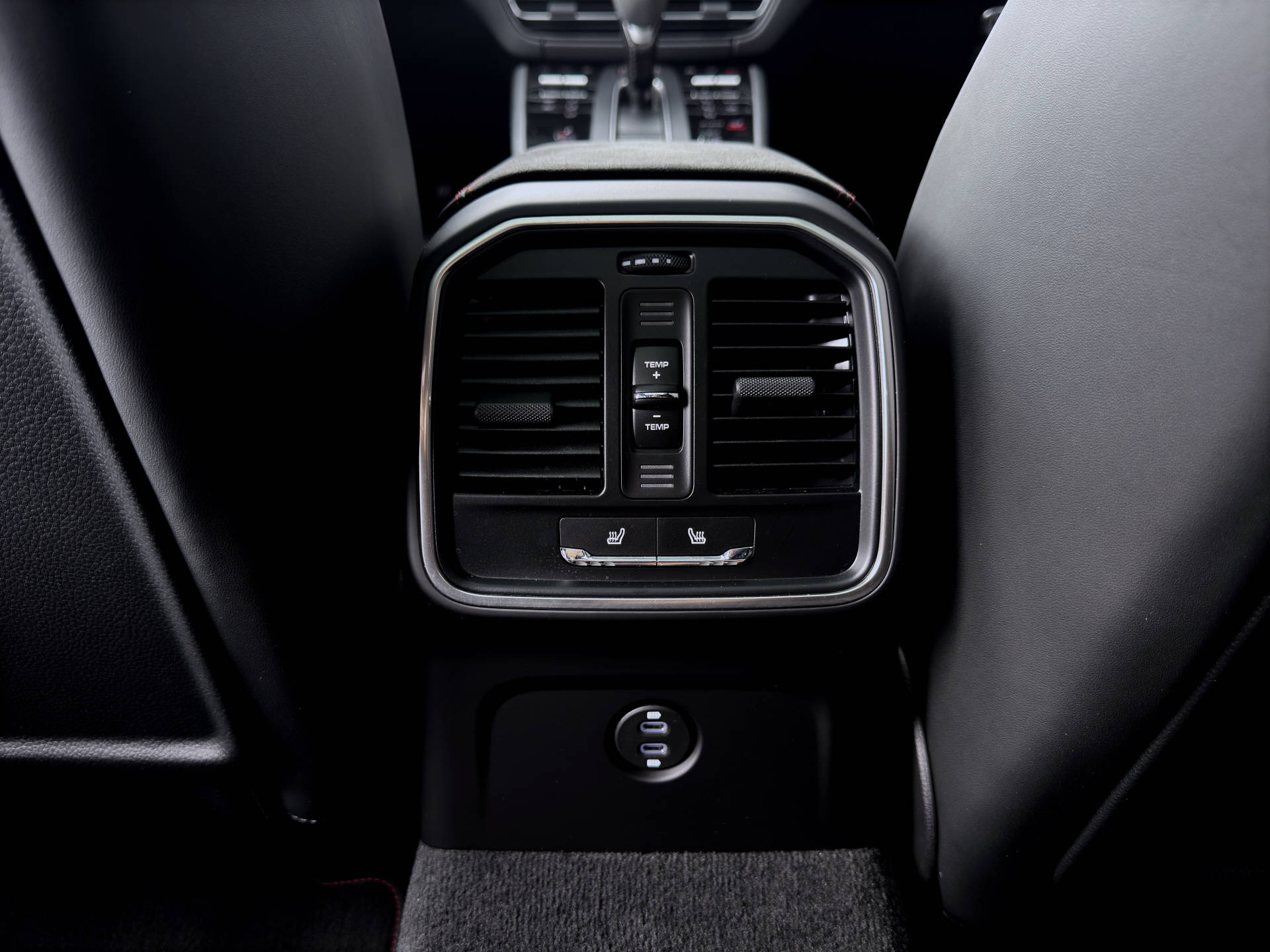 PORSCHE Macan GTS-image-13