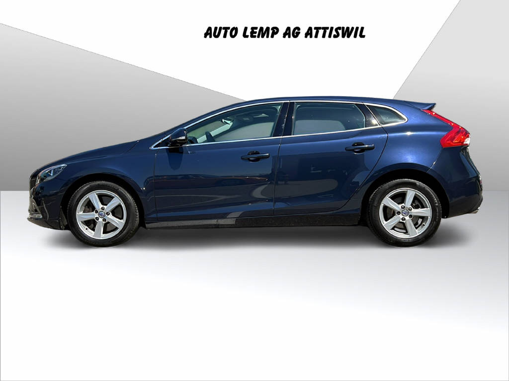 VOLVO V40 2.0 D3 Momentum S/S-image-3
