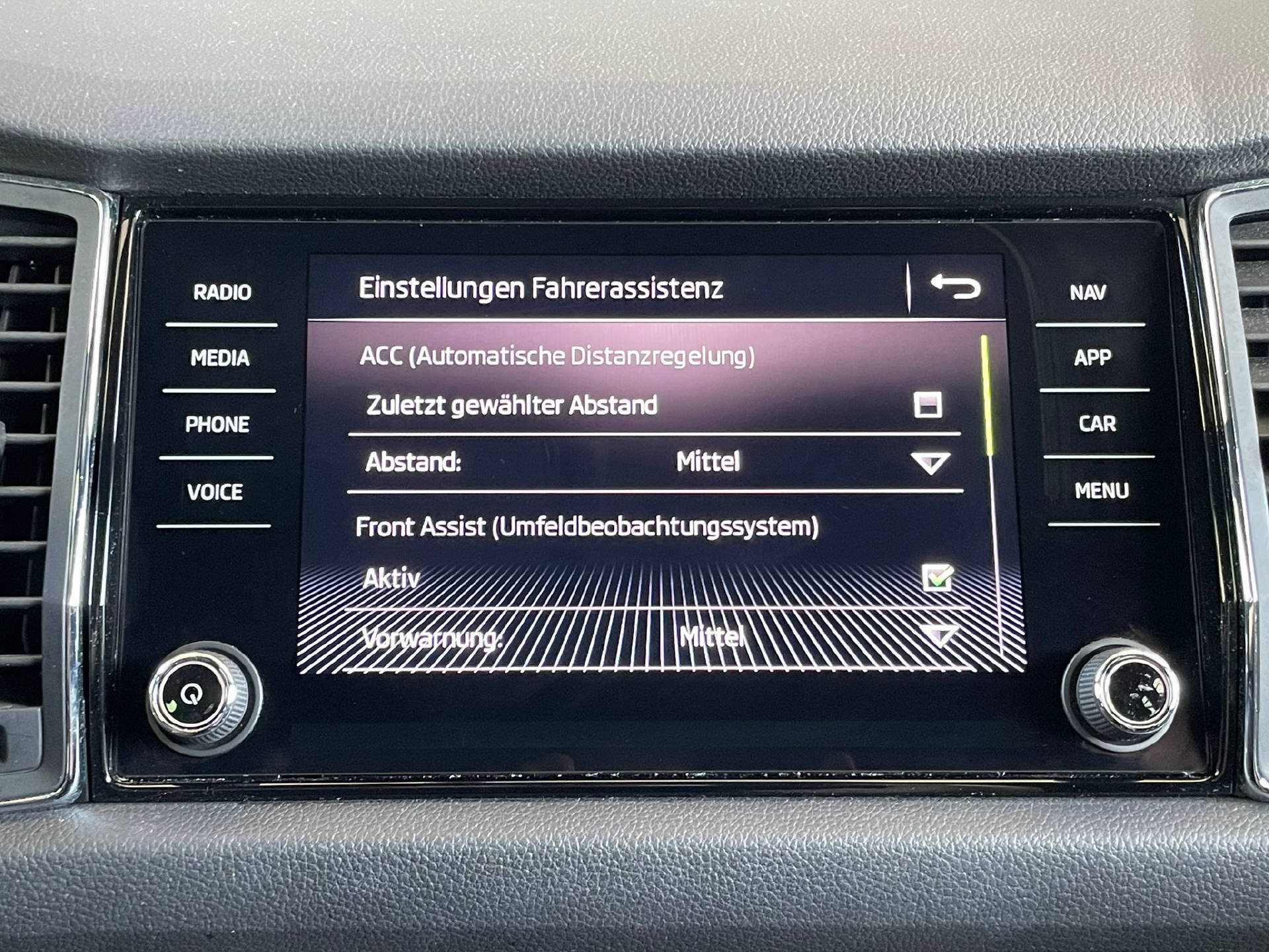 SKODA Kodiaq 2.0 TDI 190 Ambition DSG-image-9