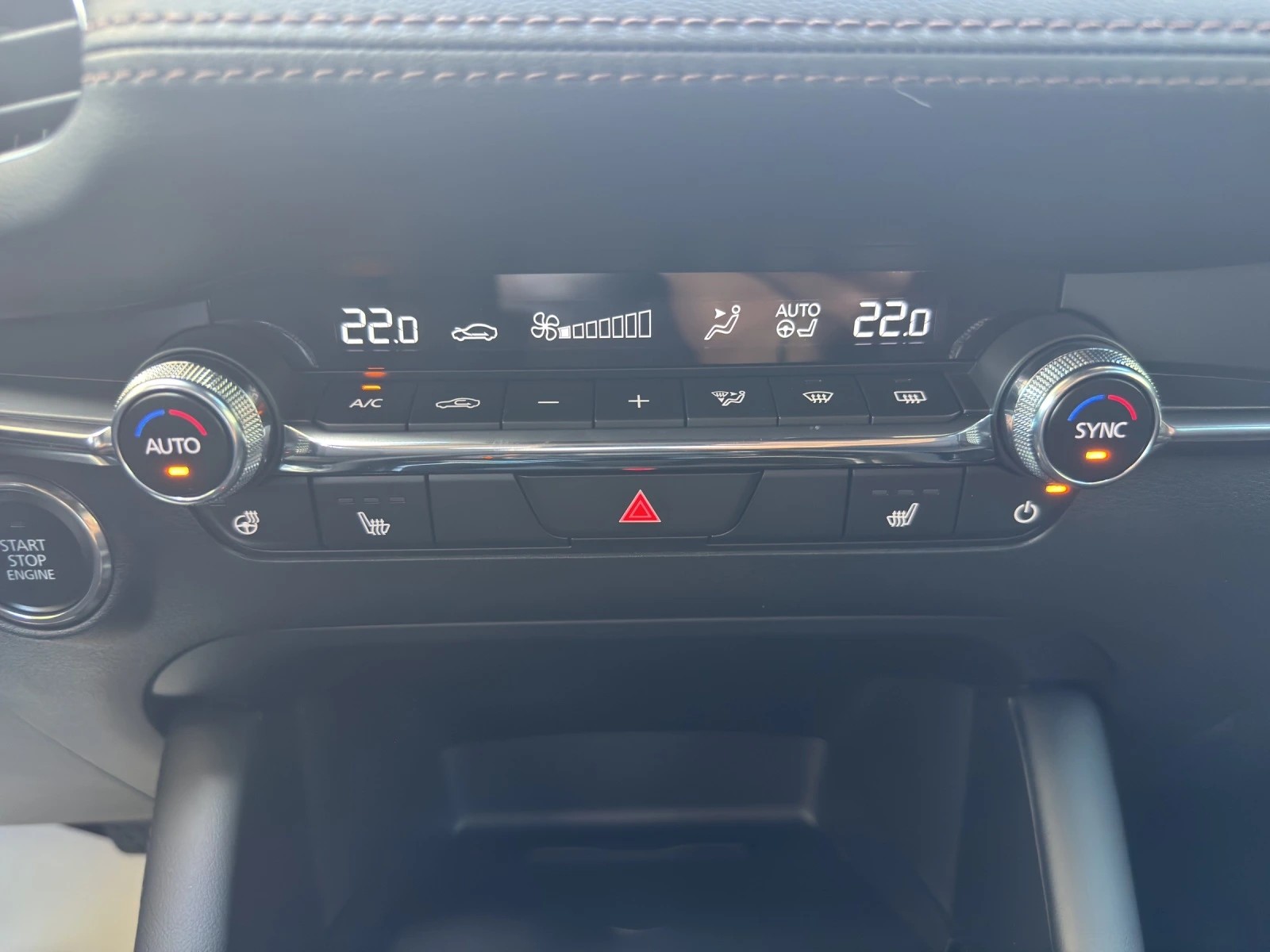 MAZDA 3 Sedan SKYACTIV-G M Hybrid 140 Exclusive Line Automat-image-10
