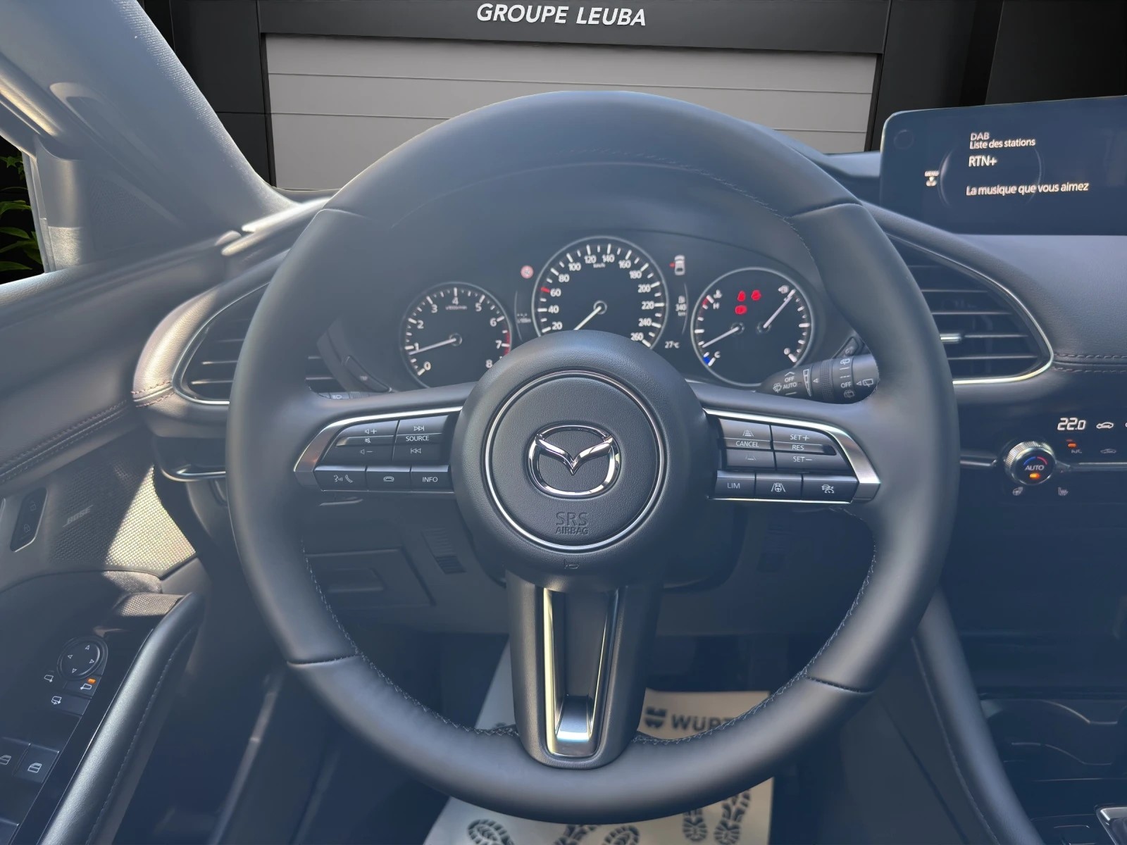 MAZDA 3 Sedan SKYACTIV-G M Hybrid 140 Exclusive Line Automat-image-16