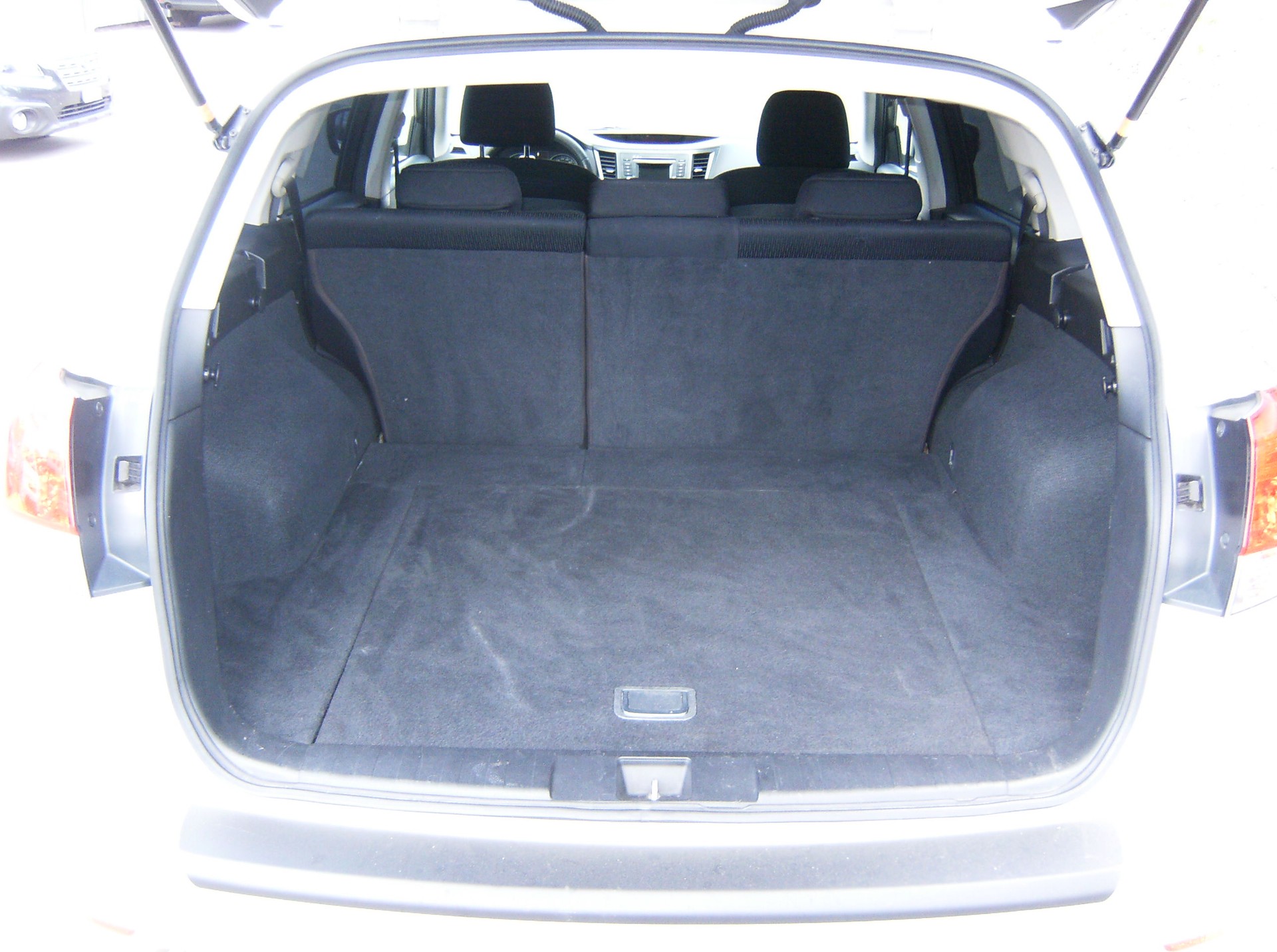 SUBARU Legacy 2.0i Swiss AWD Lineartronic-image-7