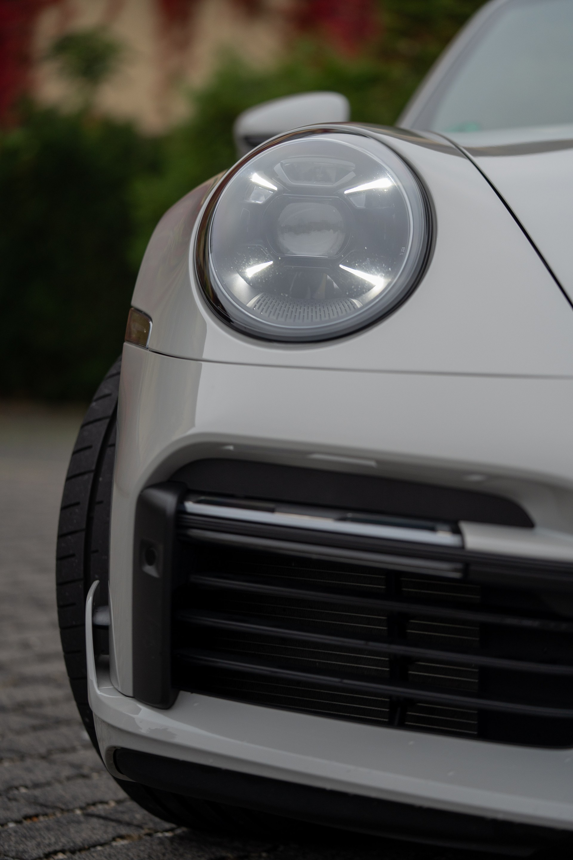 PORSCHE Turbo S Cabriolet PDK Kreide Sport Design PASM Sportfahrwerk-image-19