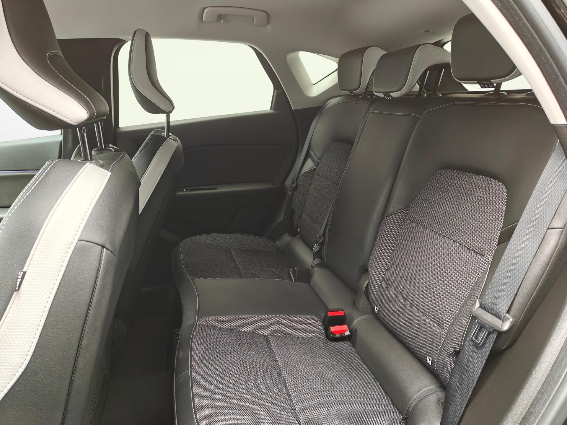 RENAULT Captur 1.6 E-Tech Plug-in Edition One-image-10