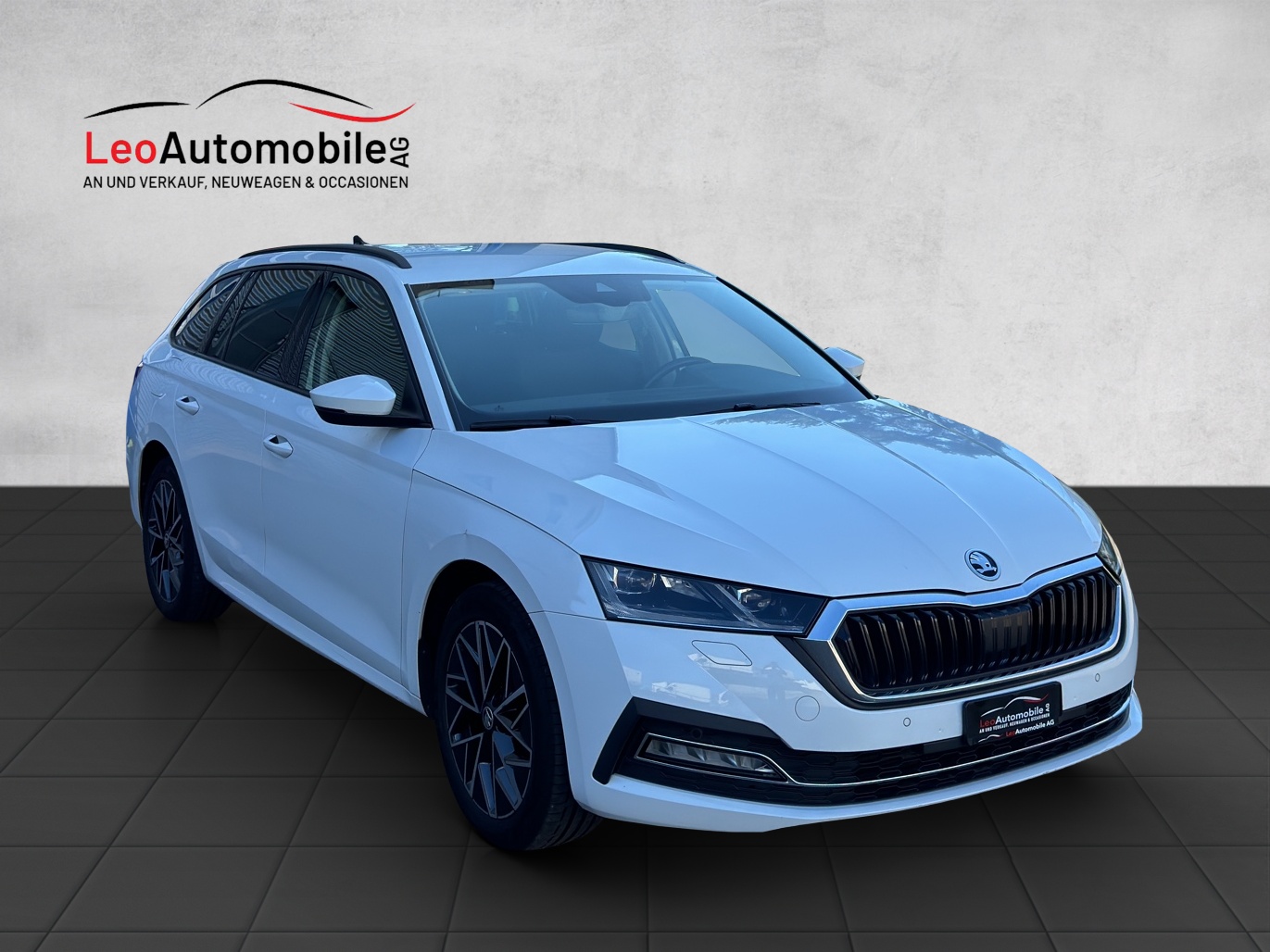 SKODA Octavia Combi 2.0 TDI DSG Style-image-6