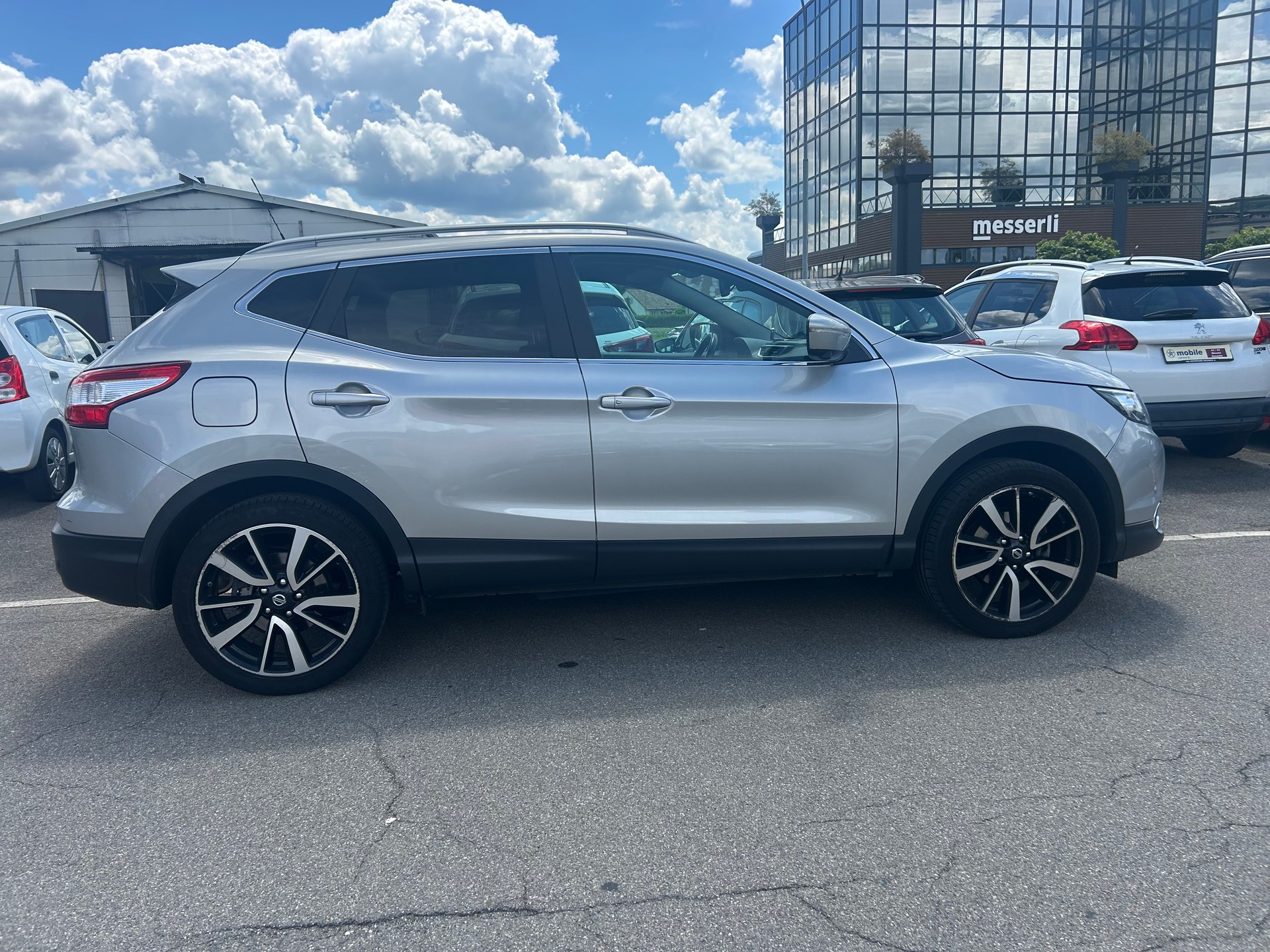 NISSAN Qashqai 1.6 dCi 360° Xtronic CVT-image-4