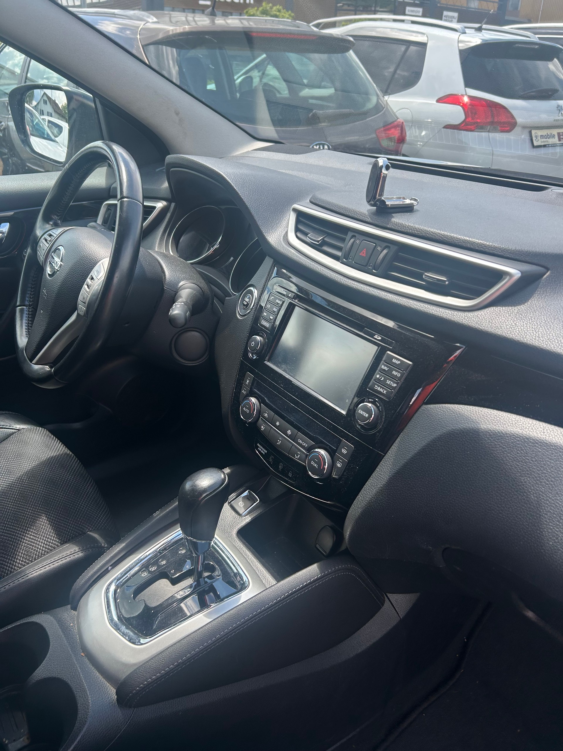 NISSAN Qashqai 1.6 dCi 360° Xtronic CVT-image-8