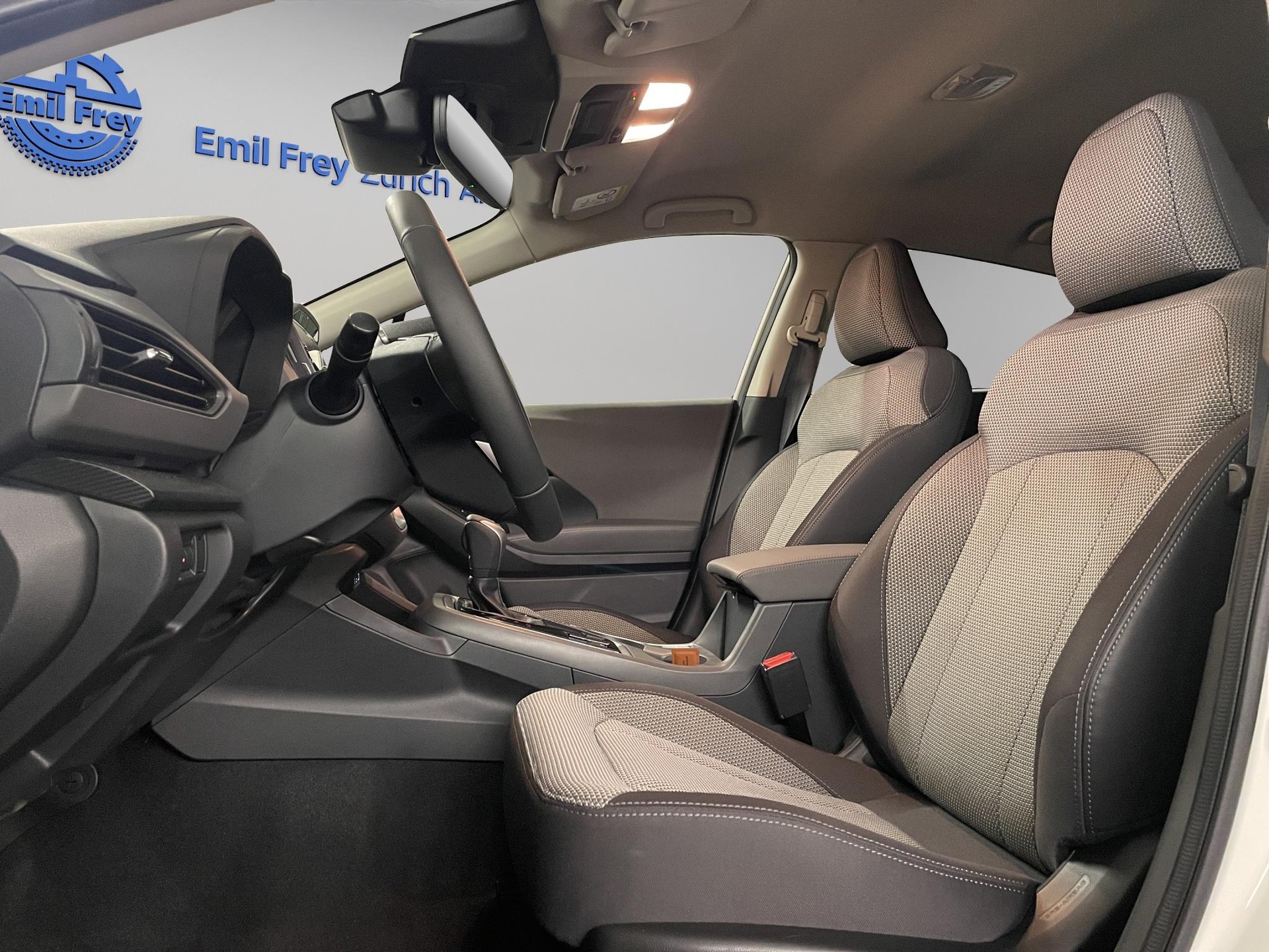 SUBARU Crosstrek 2.0i e-Boxer Swiss Plus-image-6