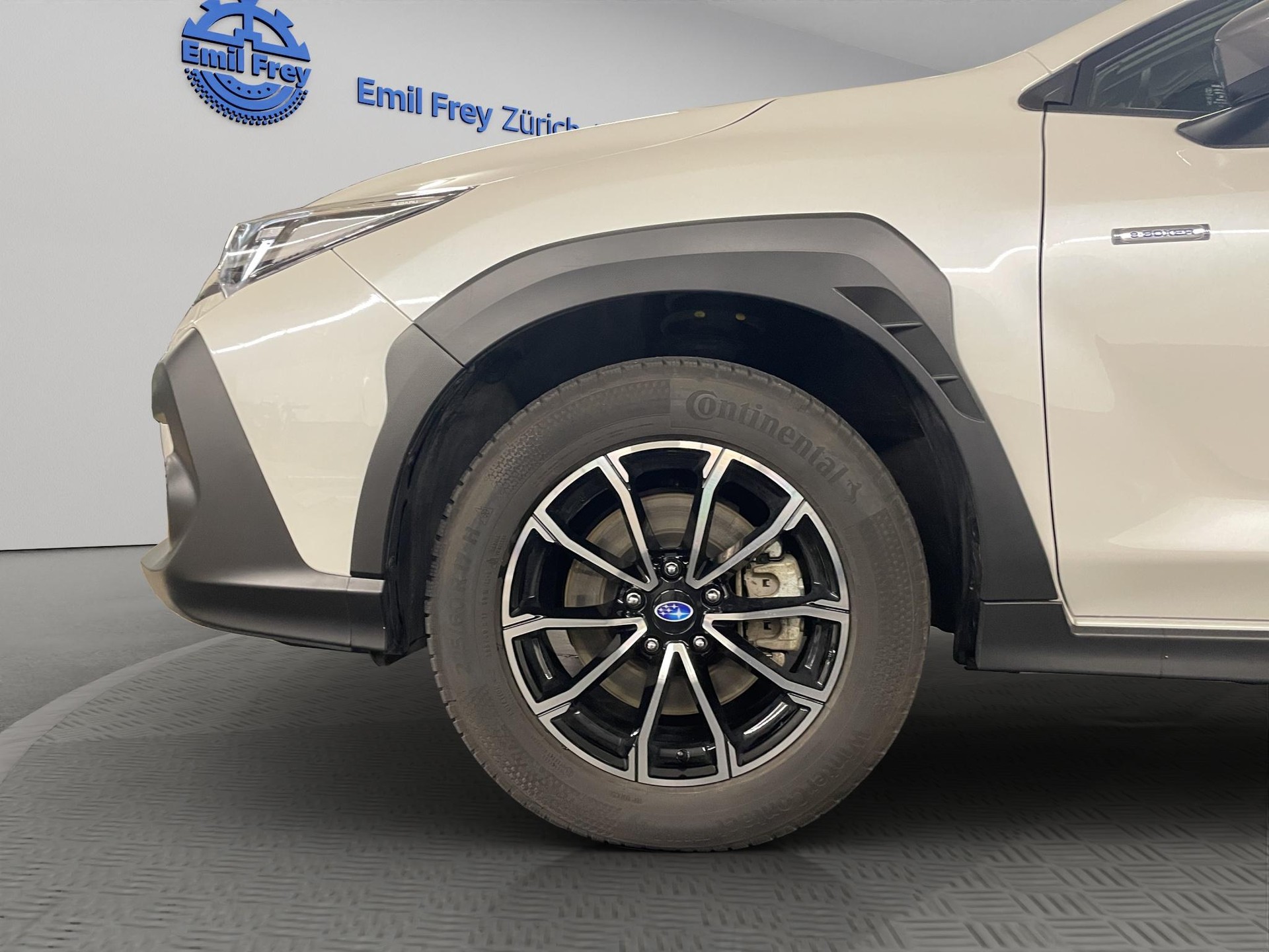SUBARU Crosstrek 2.0i e-Boxer Swiss Plus-image-11