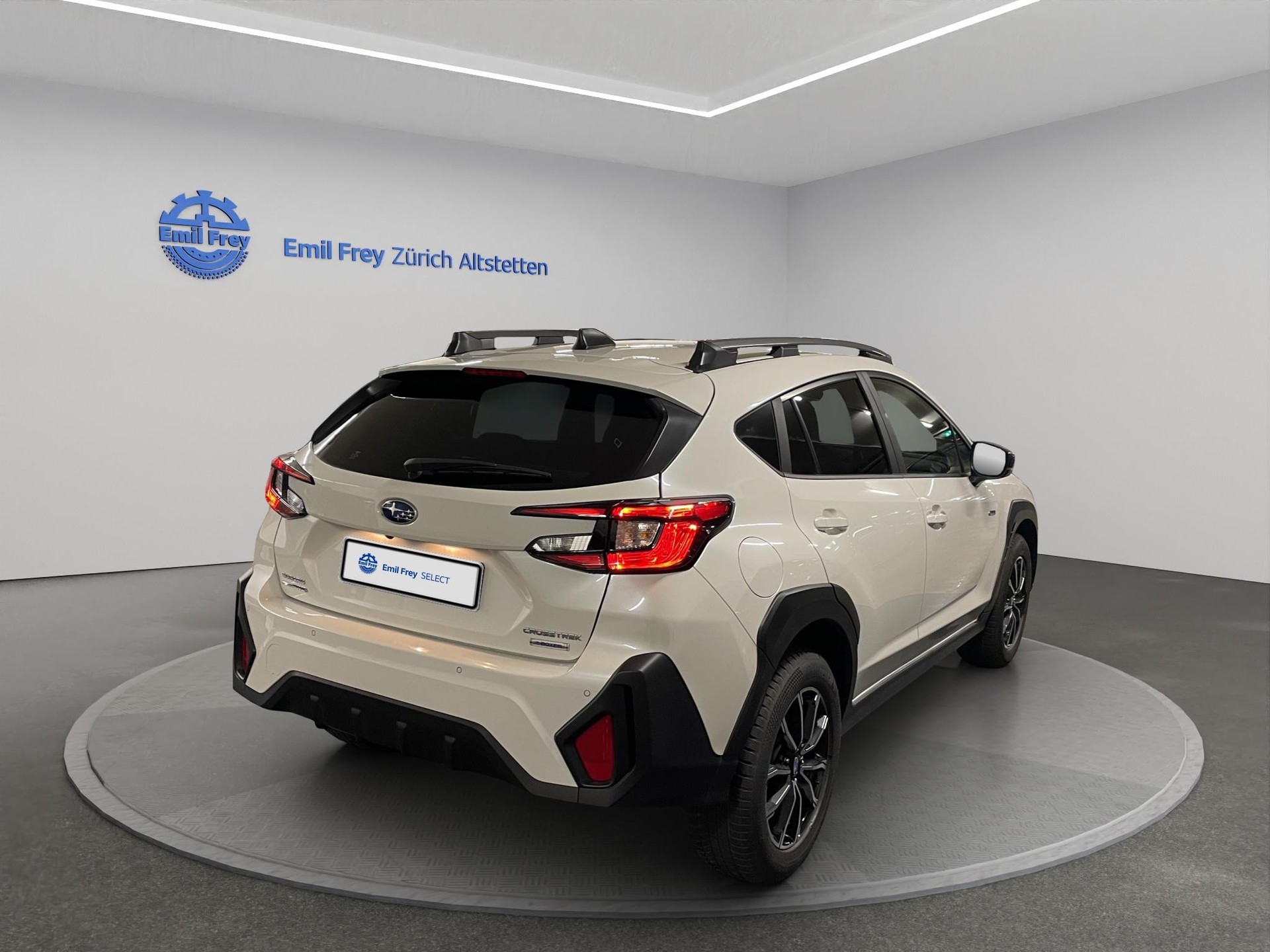 SUBARU Crosstrek 2.0i e-Boxer Swiss Plus-image-2