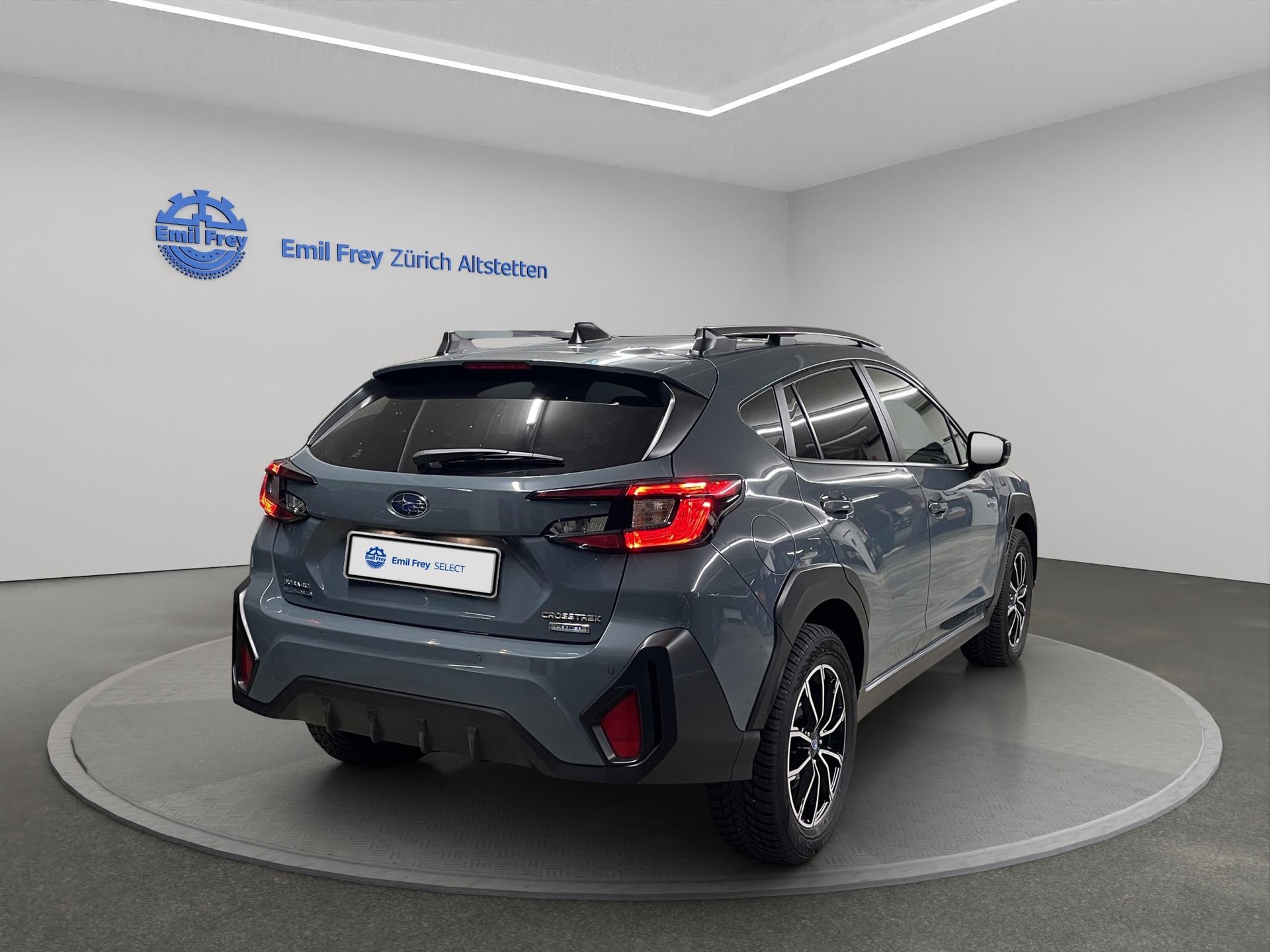 SUBARU Crosstrek 2.0i e-Boxer Swiss Plus-image-1