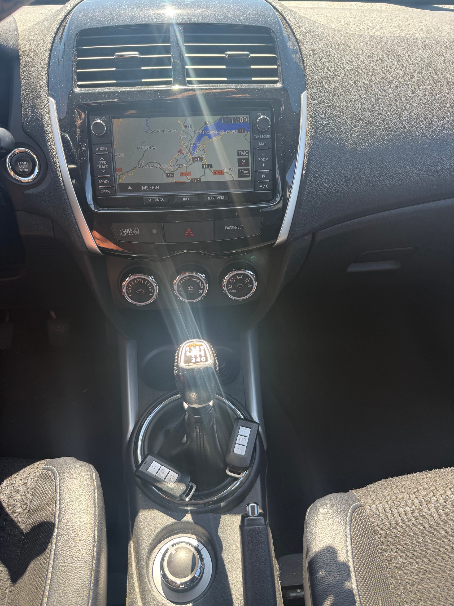CITROEN C4 Aircross 1.6 HDi Attraction 4WD-image-9