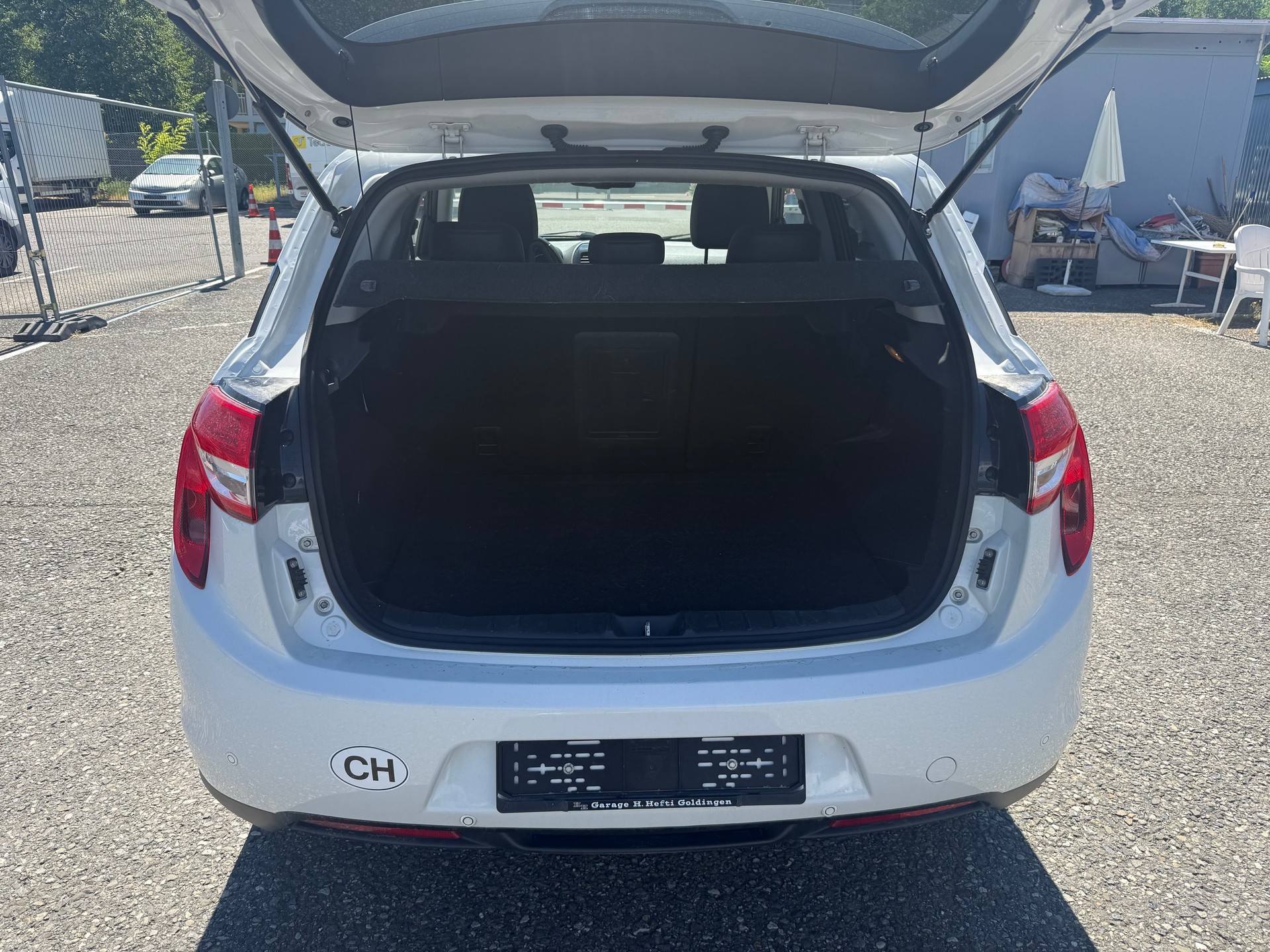 CITROEN C4 Aircross 1.6 HDi Attraction 4WD-image-4