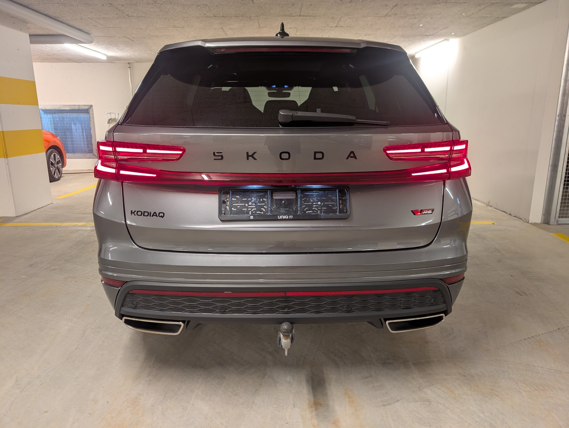 SKODA Kodiaq RS 2.0 TSI 4x4 *7-SITZER*-image-3