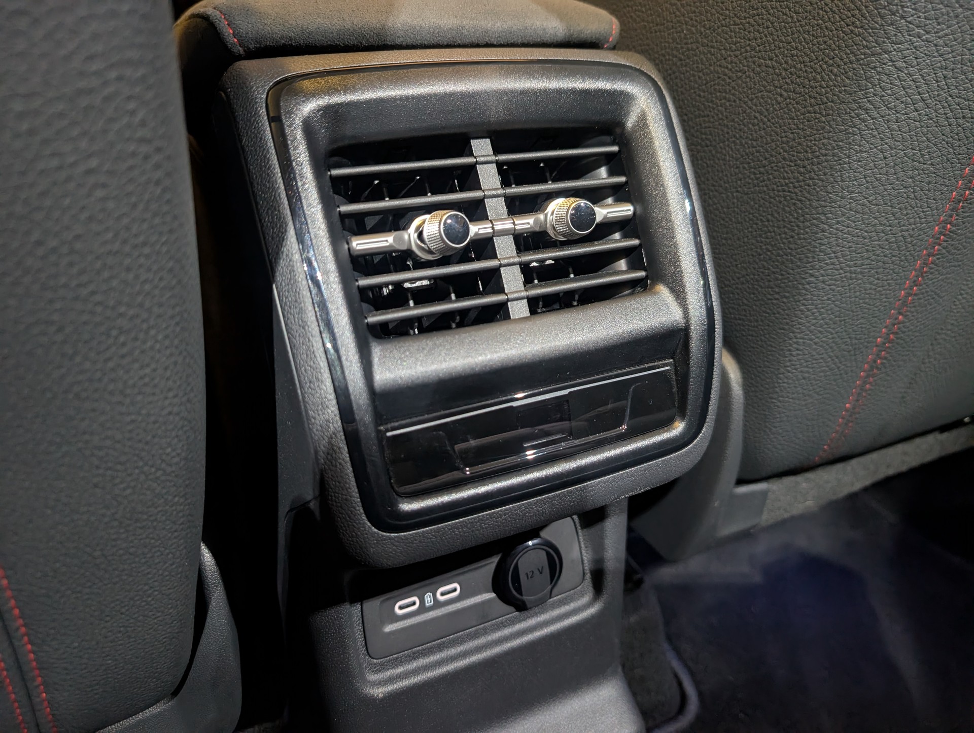 SKODA Kodiaq RS 2.0 TSI 4x4 *7-SITZER*-image-14