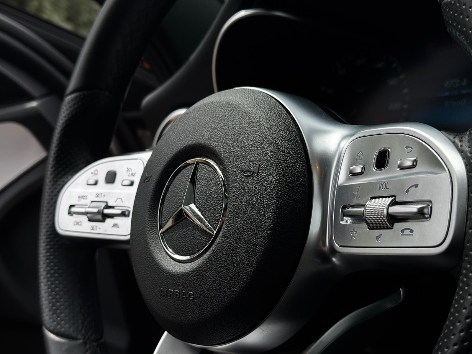 MERCEDES-BENZ C 220 d AMG Line 4matic-image-9