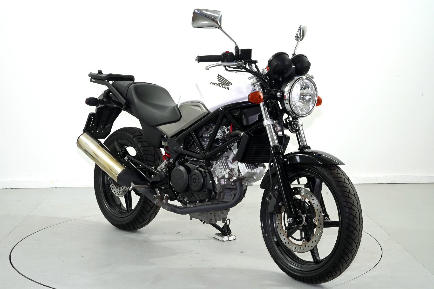 HONDA VTR 250-showroom-element-1