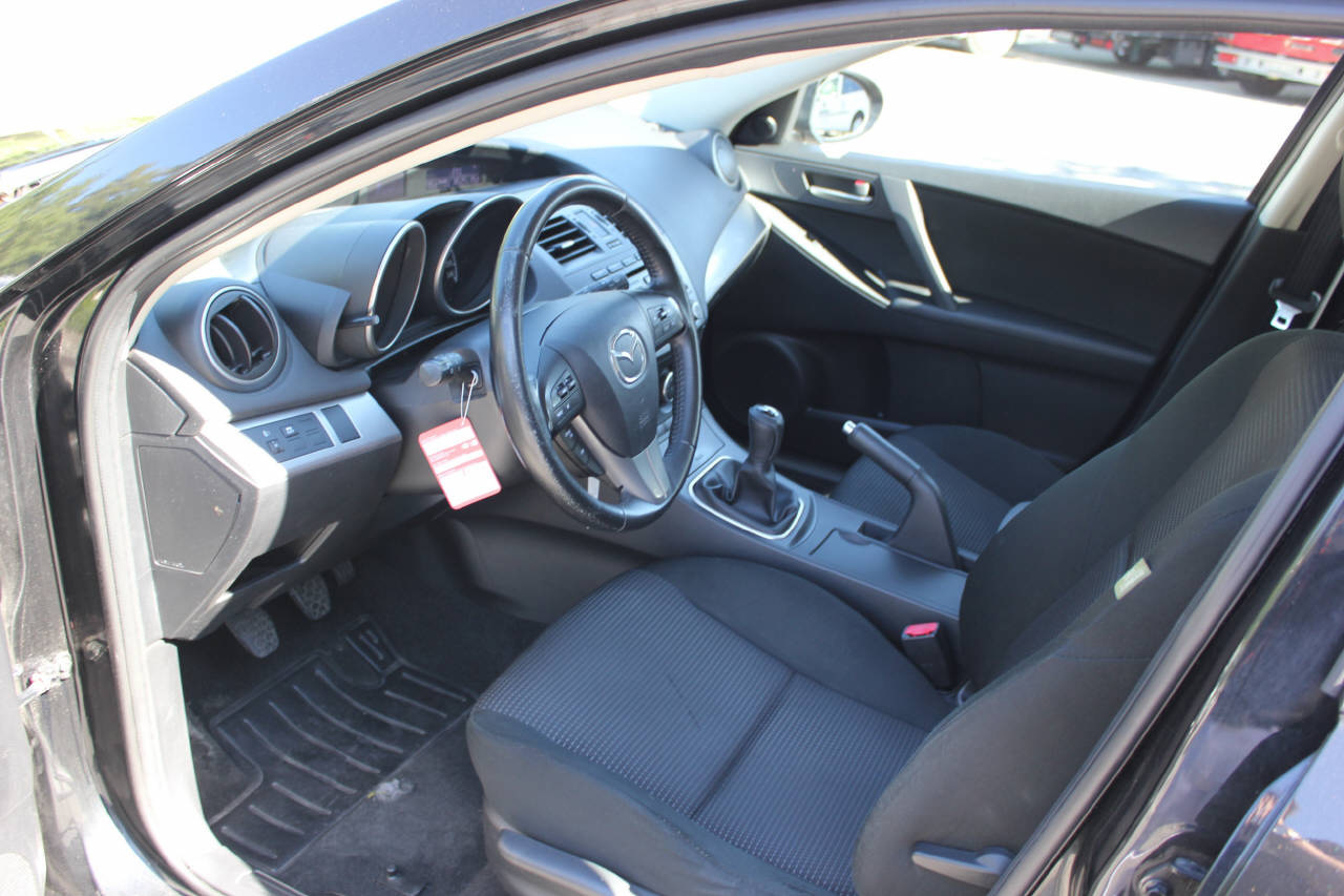 MAZDA 3 Hatchback 1.6 Exclusive-image-4