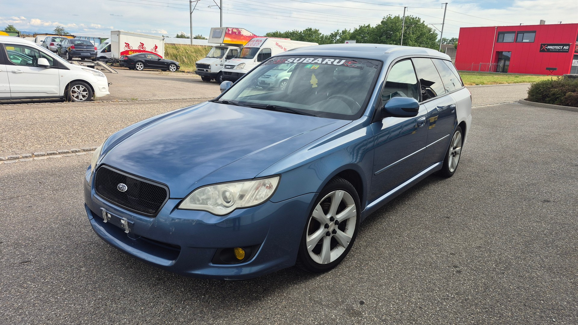 SUBARU Legacy 2.0R AWD Swiss-image-0