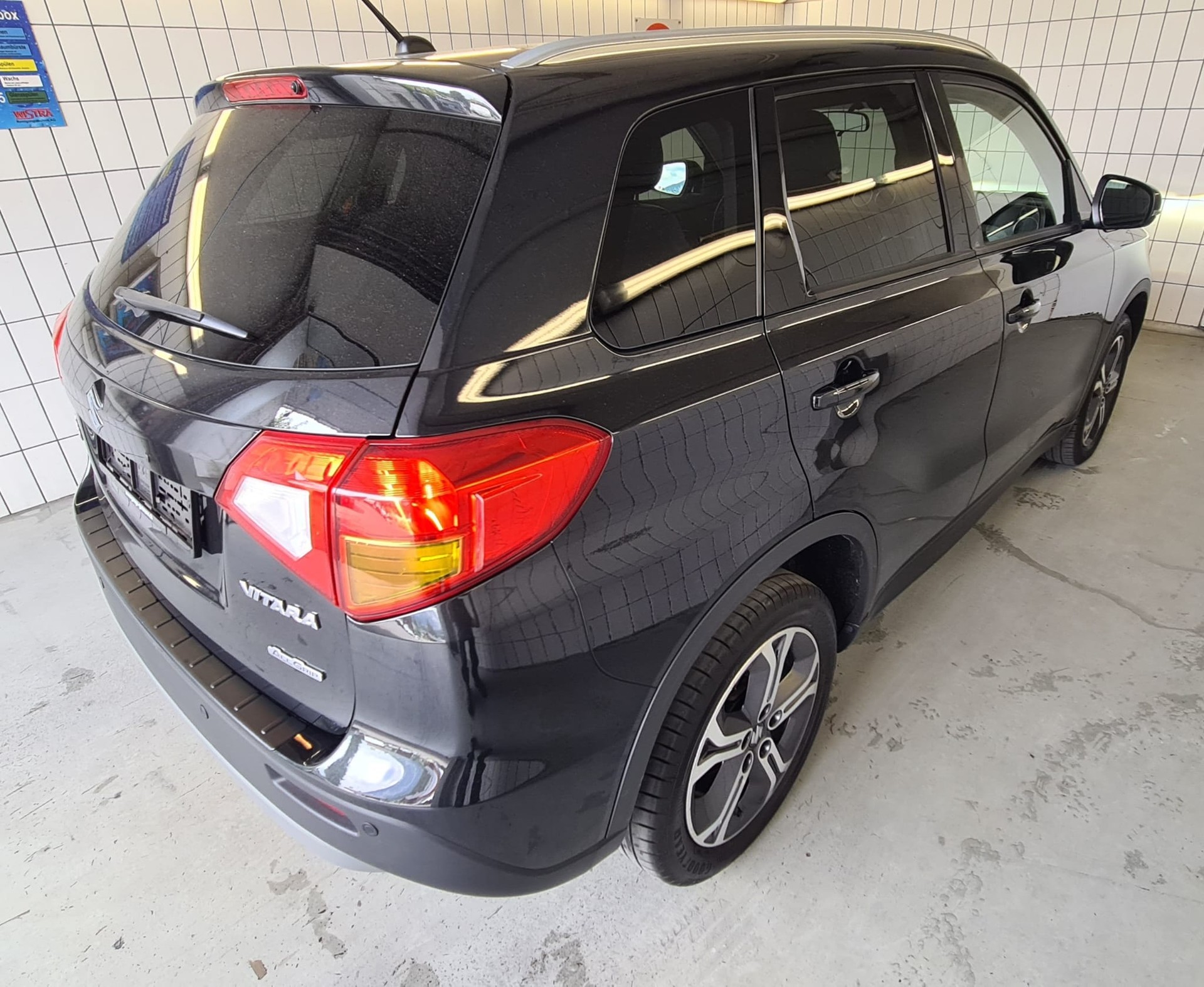 SUZUKI Vitara 1.6 S.Cellano Top Automatic-image-3