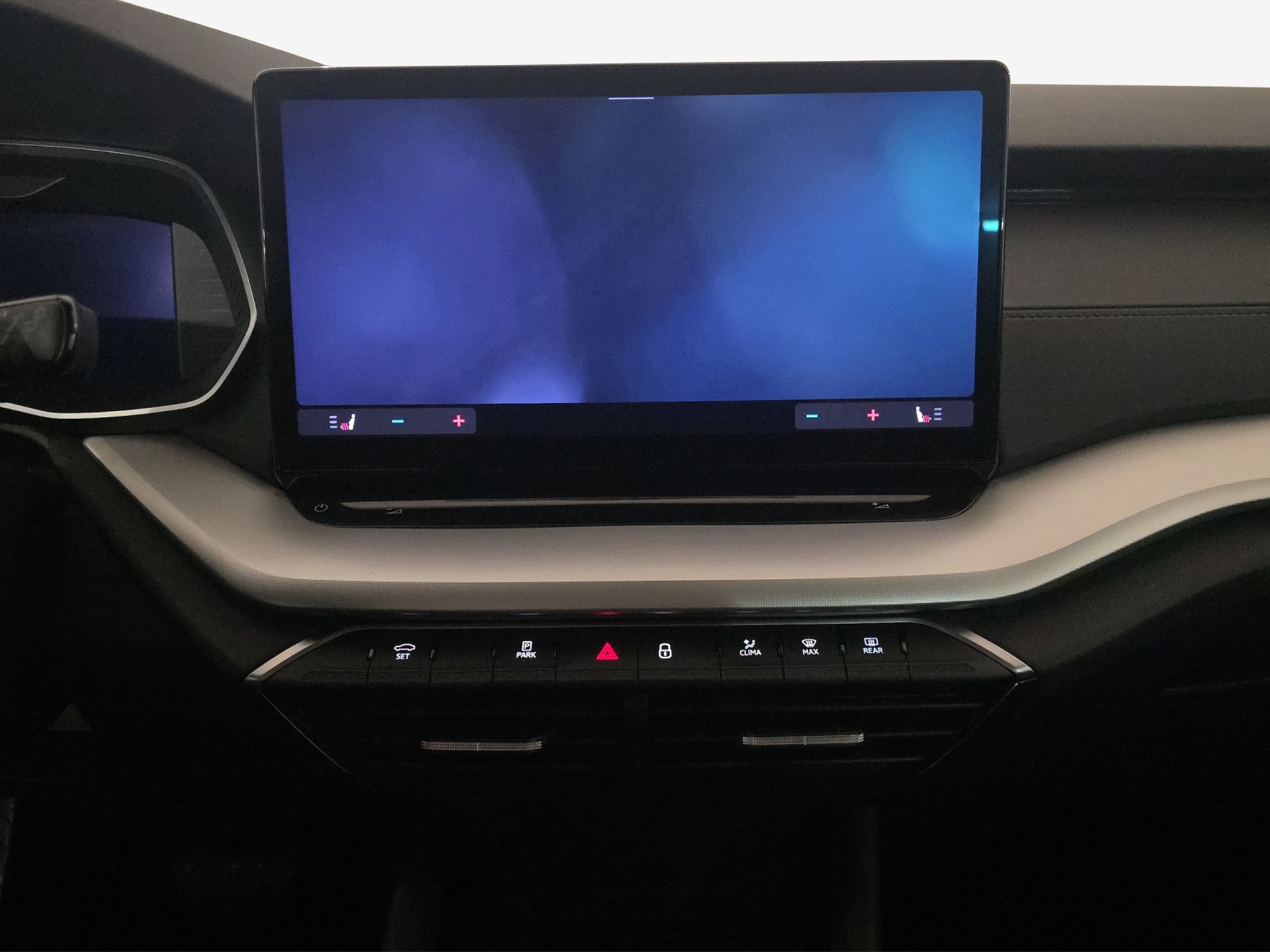 SKODA Octavia Combi 1.5 TSI mHEV DSG Dynamic-image-10