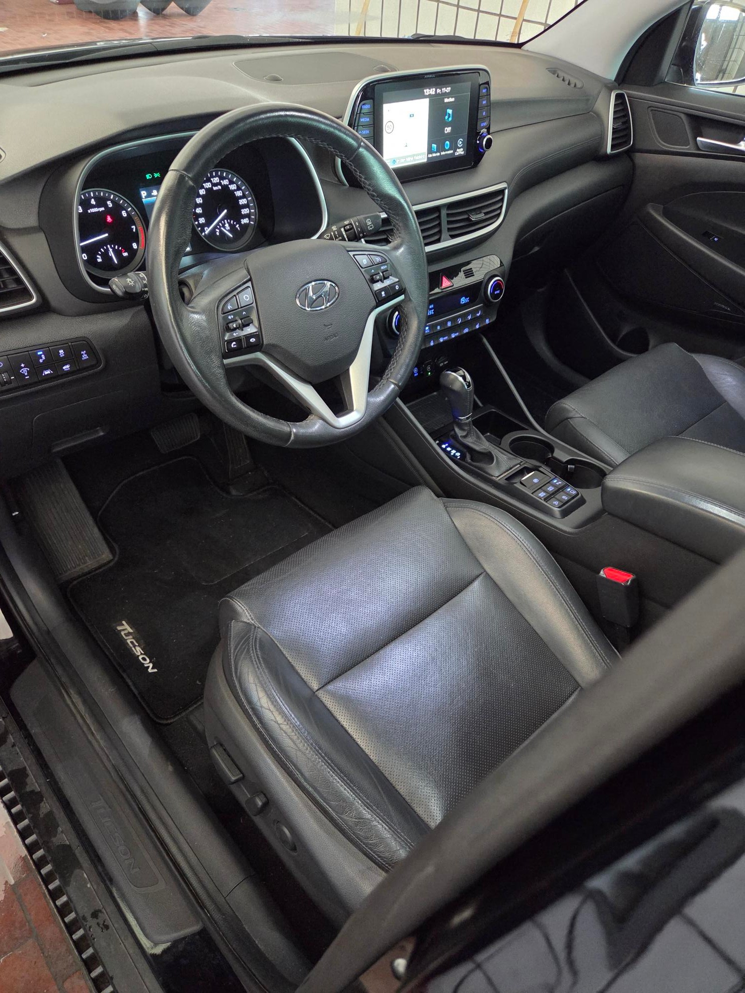 HYUNDAI Tucson 1.6 TGDI Vertex 4WD Automatic-image-4