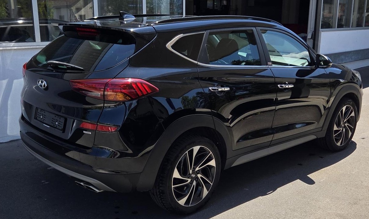 HYUNDAI Tucson 1.6 TGDI Vertex 4WD Automatic-image-3