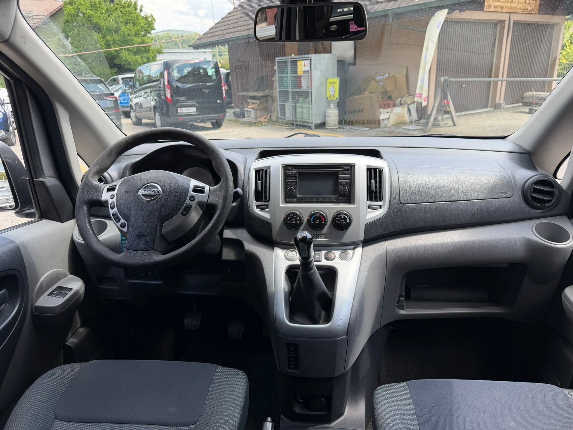 NISSAN NV200 1.5 dCi 110 Evalia Tekna-image-9