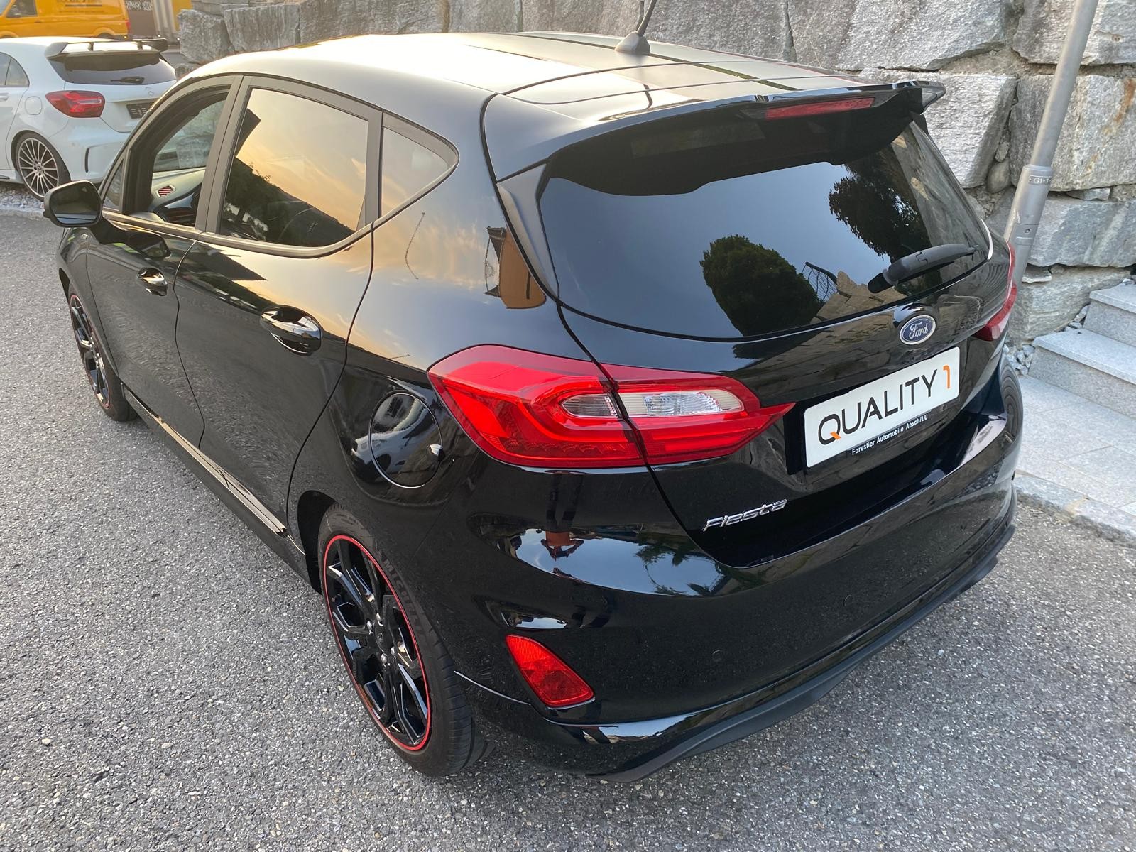FORD Fiesta 1.0 SCTi ST Line-image-2