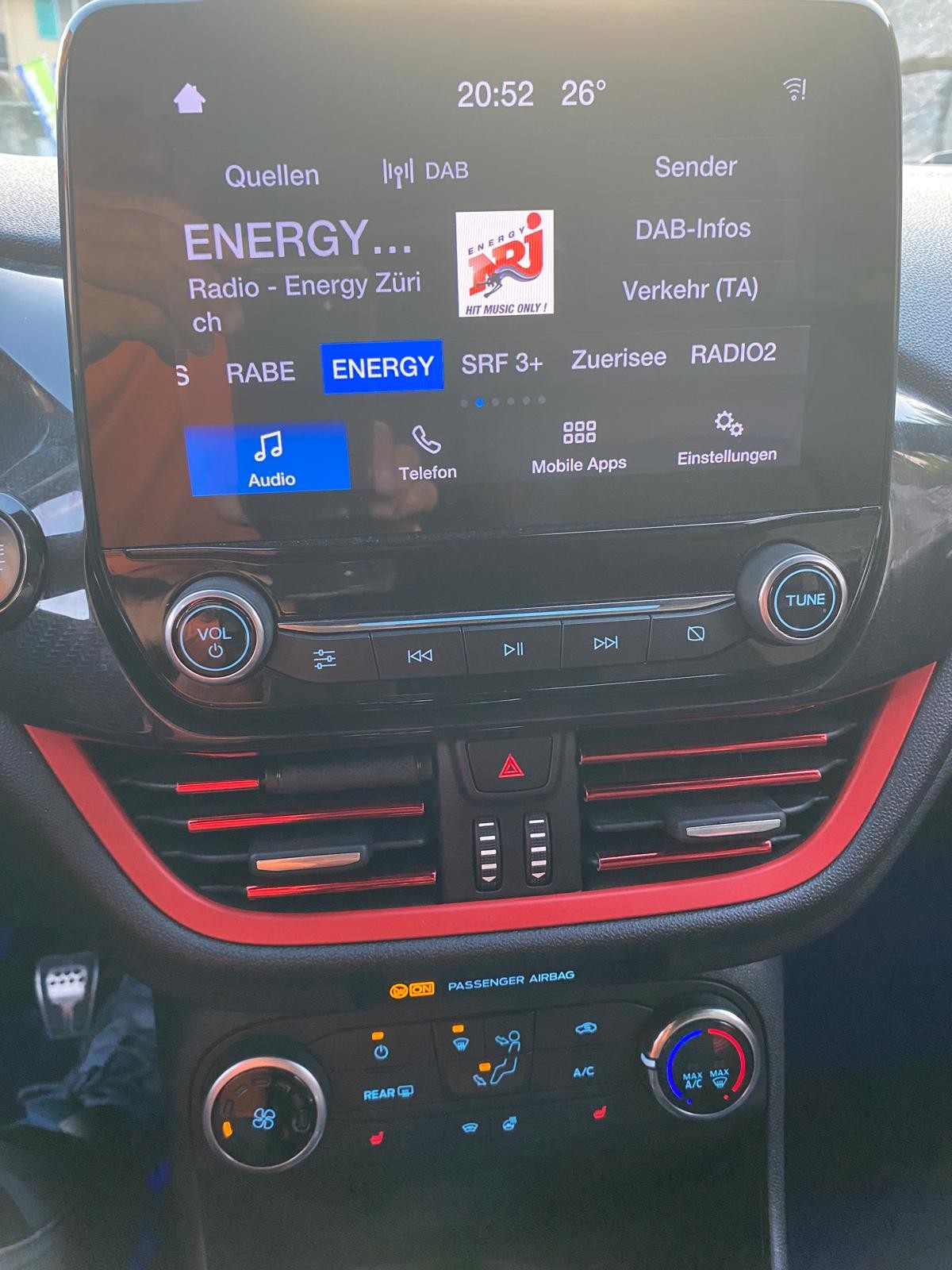 FORD Fiesta 1.0 SCTi ST Line-image-12