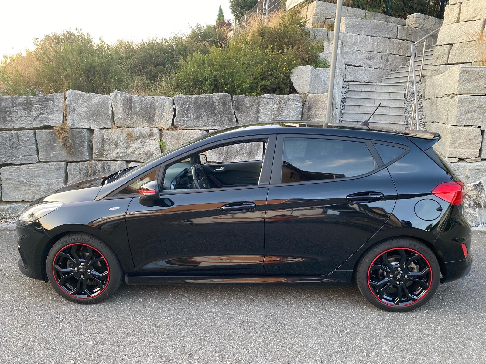 FORD Fiesta 1.0 SCTi ST Line-image-1
