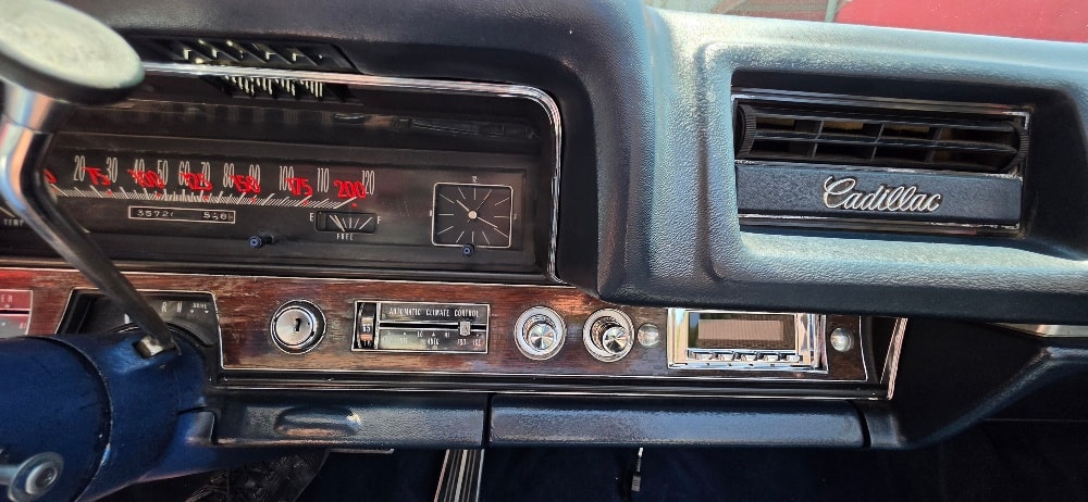 CADILLAC 1968-image-27