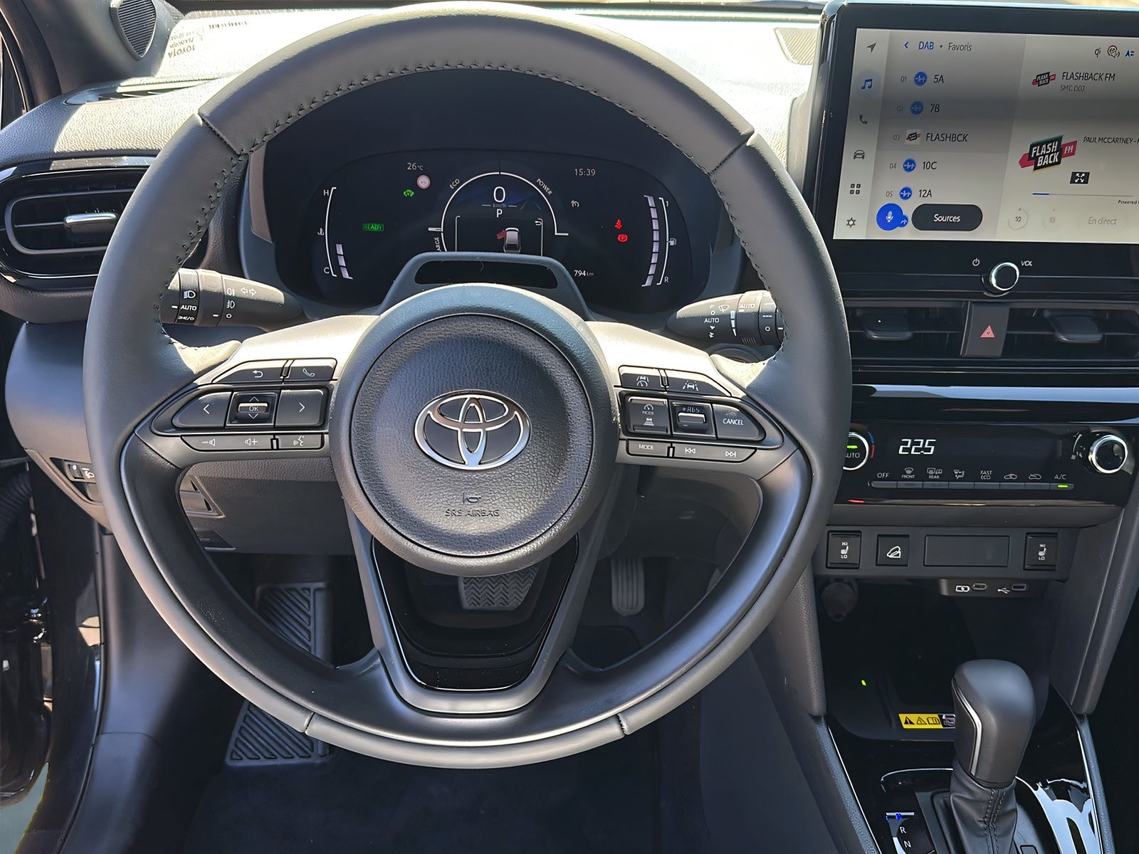 TOYOTA Yaris Cross 1.5 Trend AWDi e-CVT-image-6